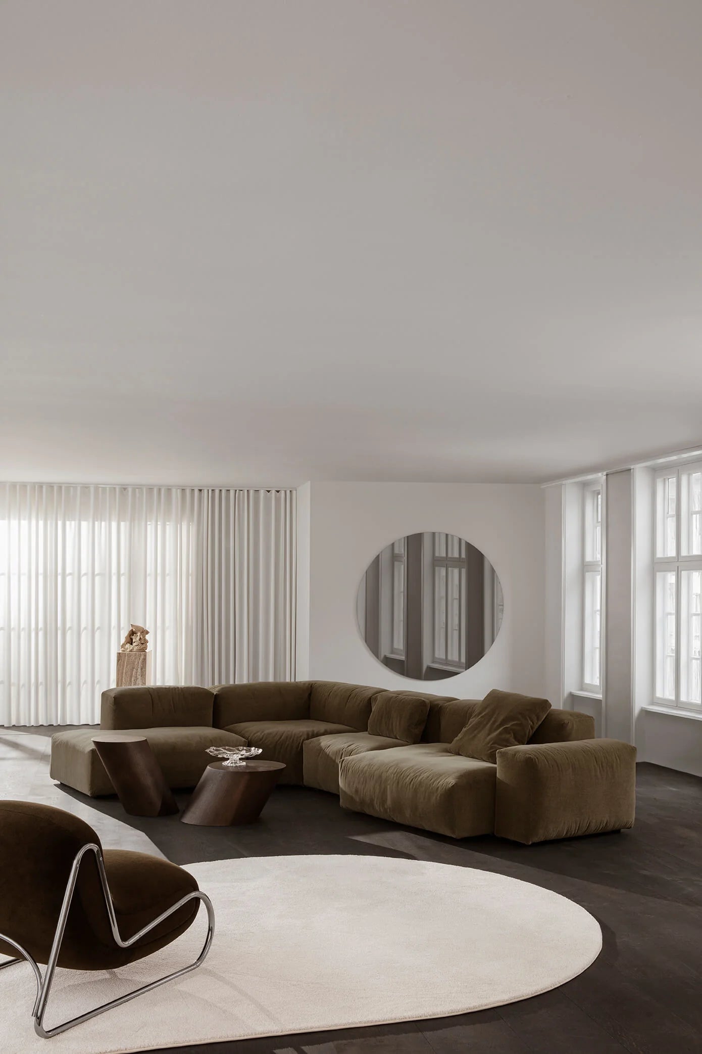 Graphite tilt side table