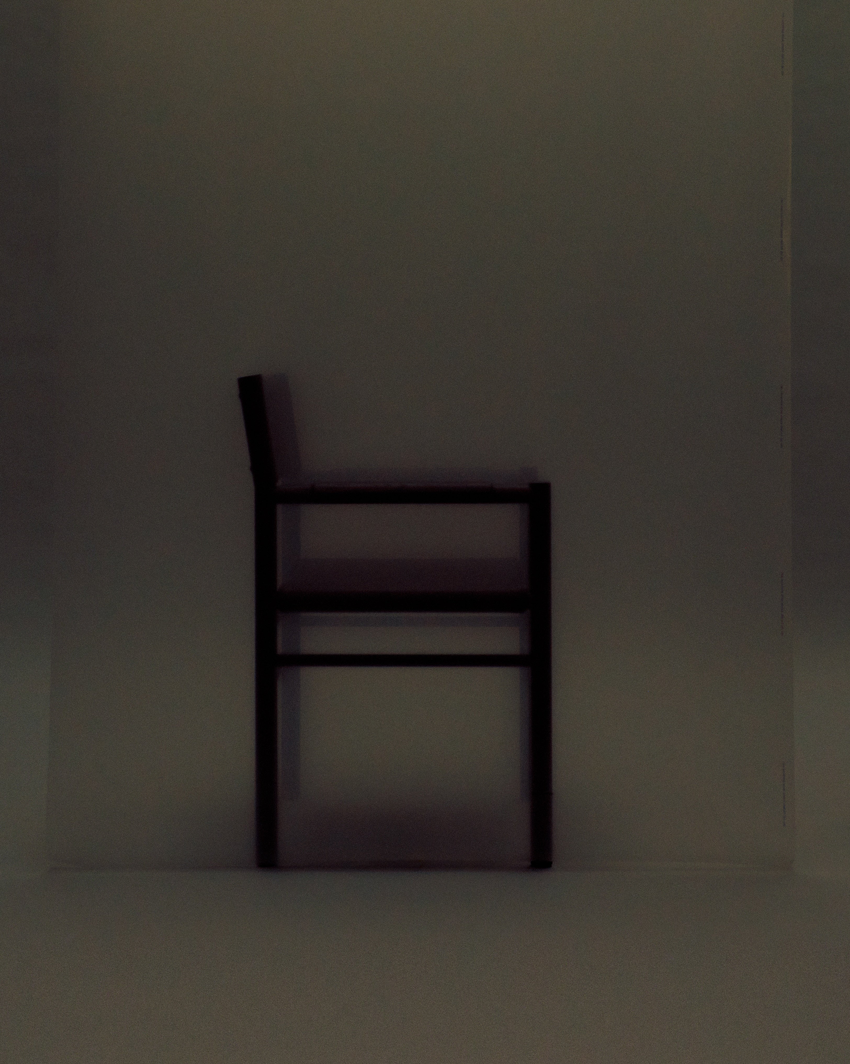 FERRA Armlehnstuhl aus Eiche und Leder