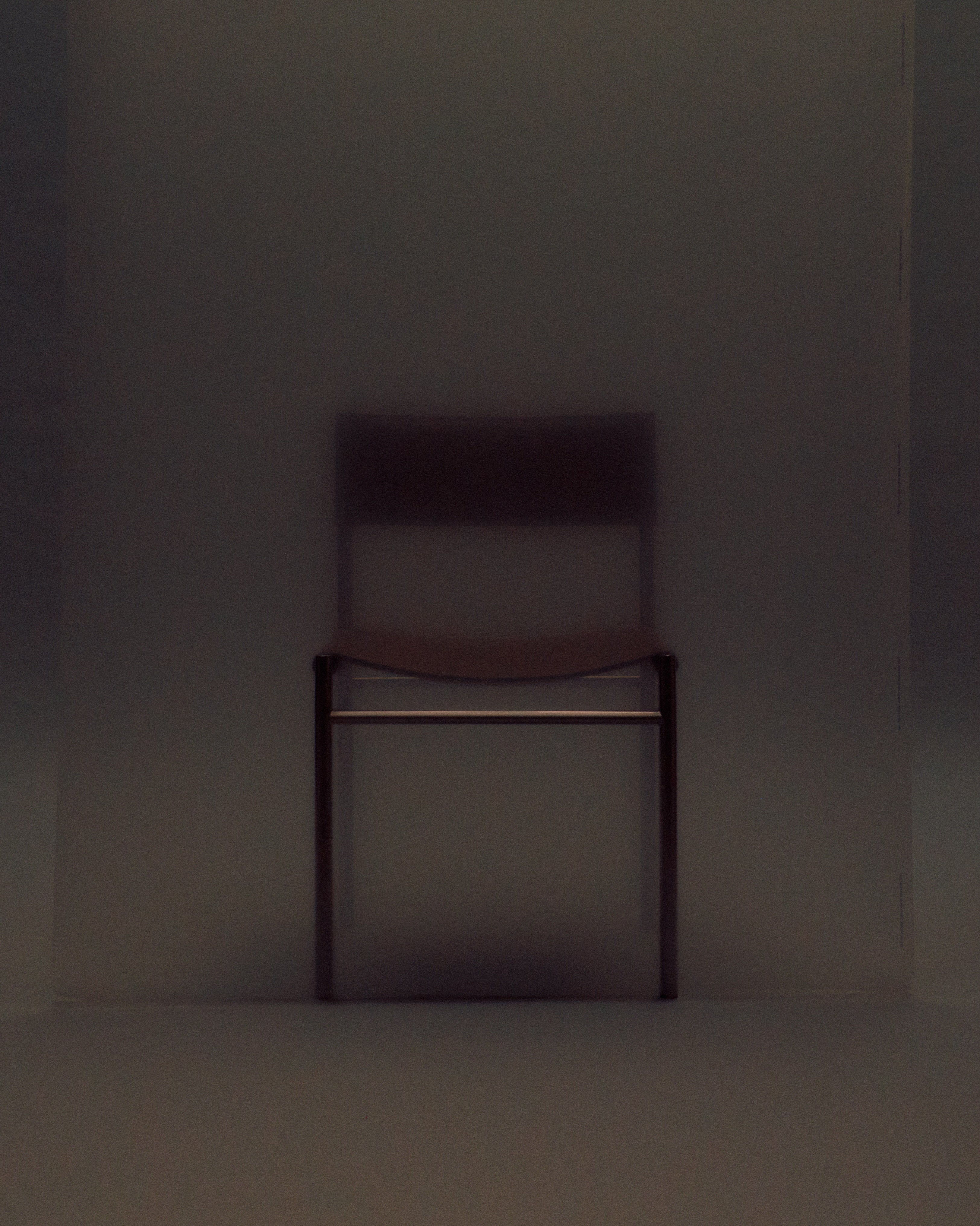 Stoel FERRA staal en leer