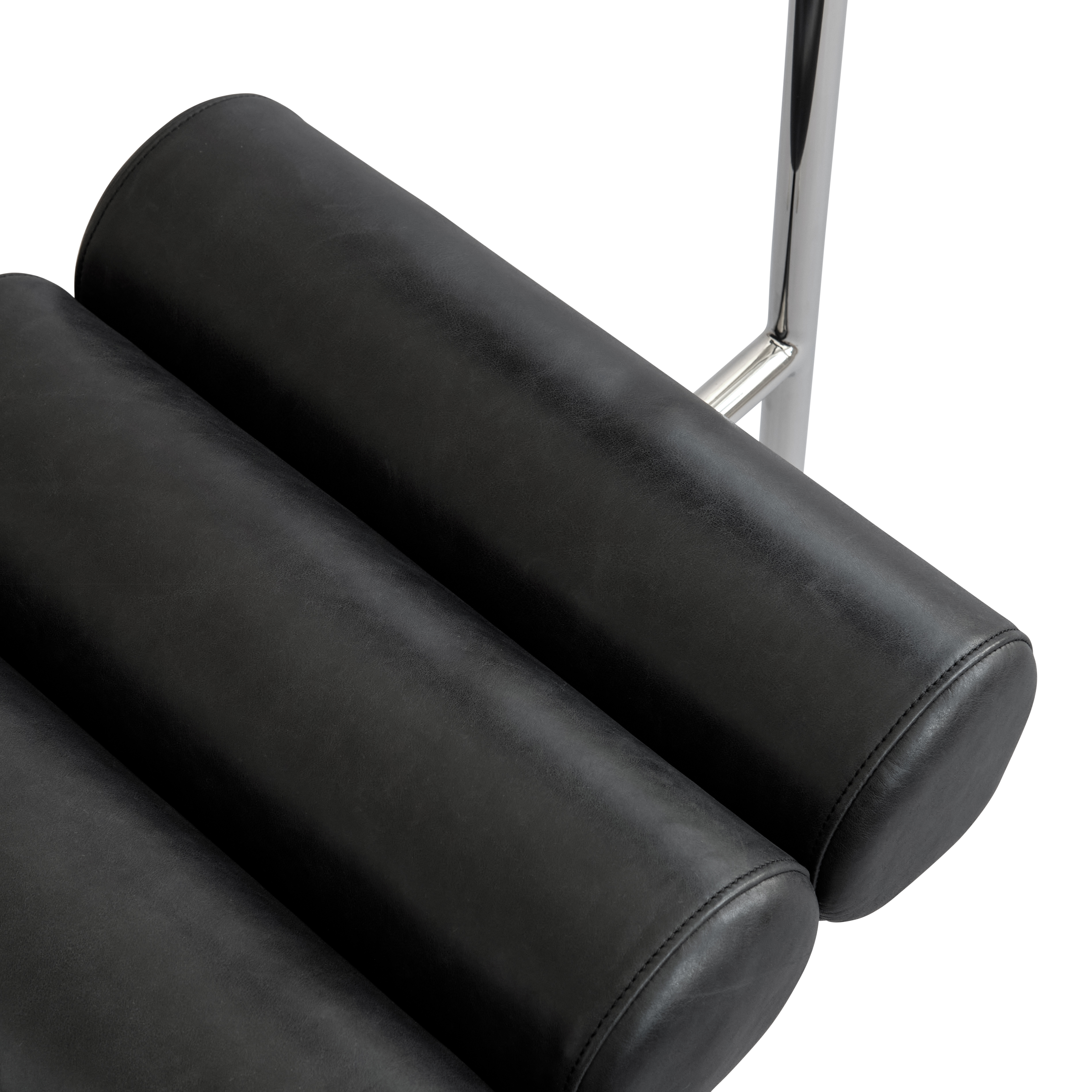 Stoel HIRO zwart met verchroomde basis