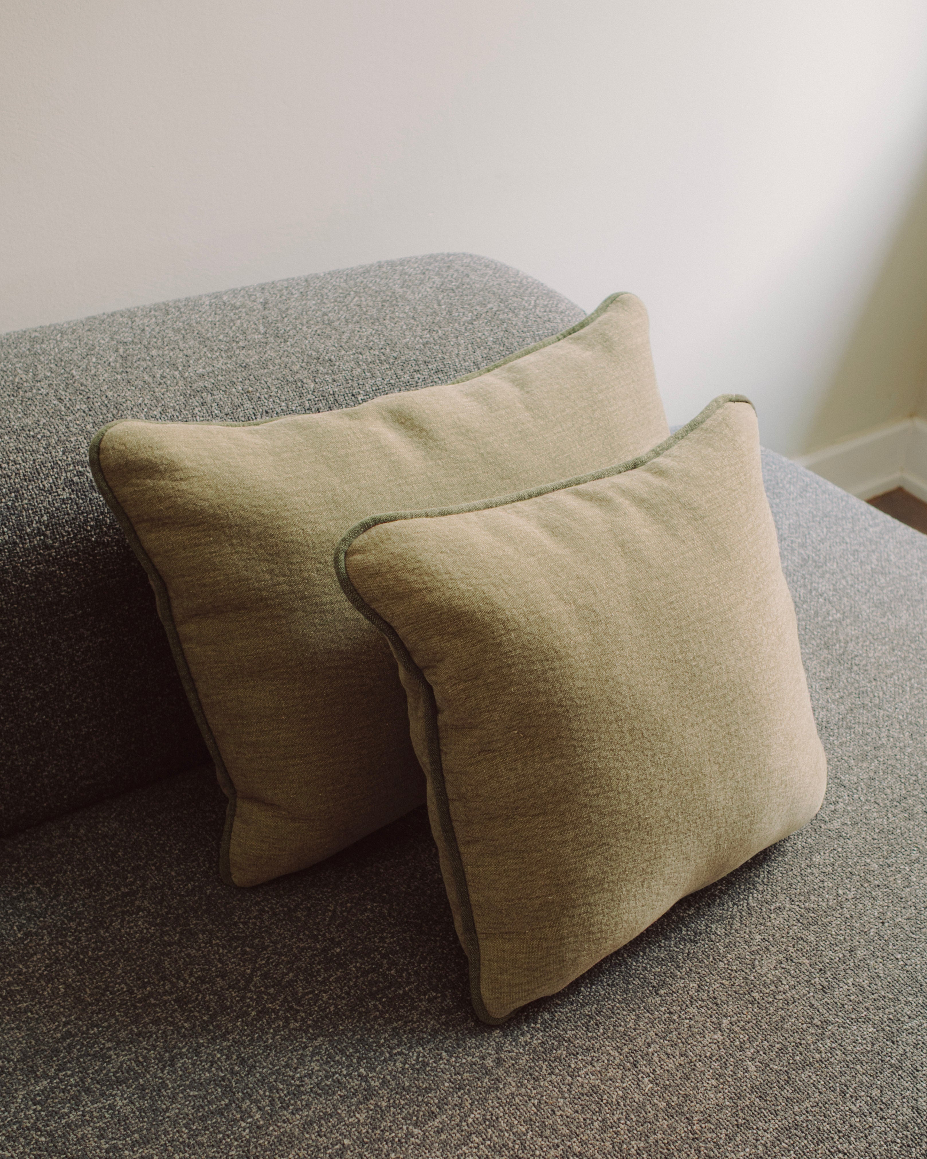 Kissen MIU olivgrün