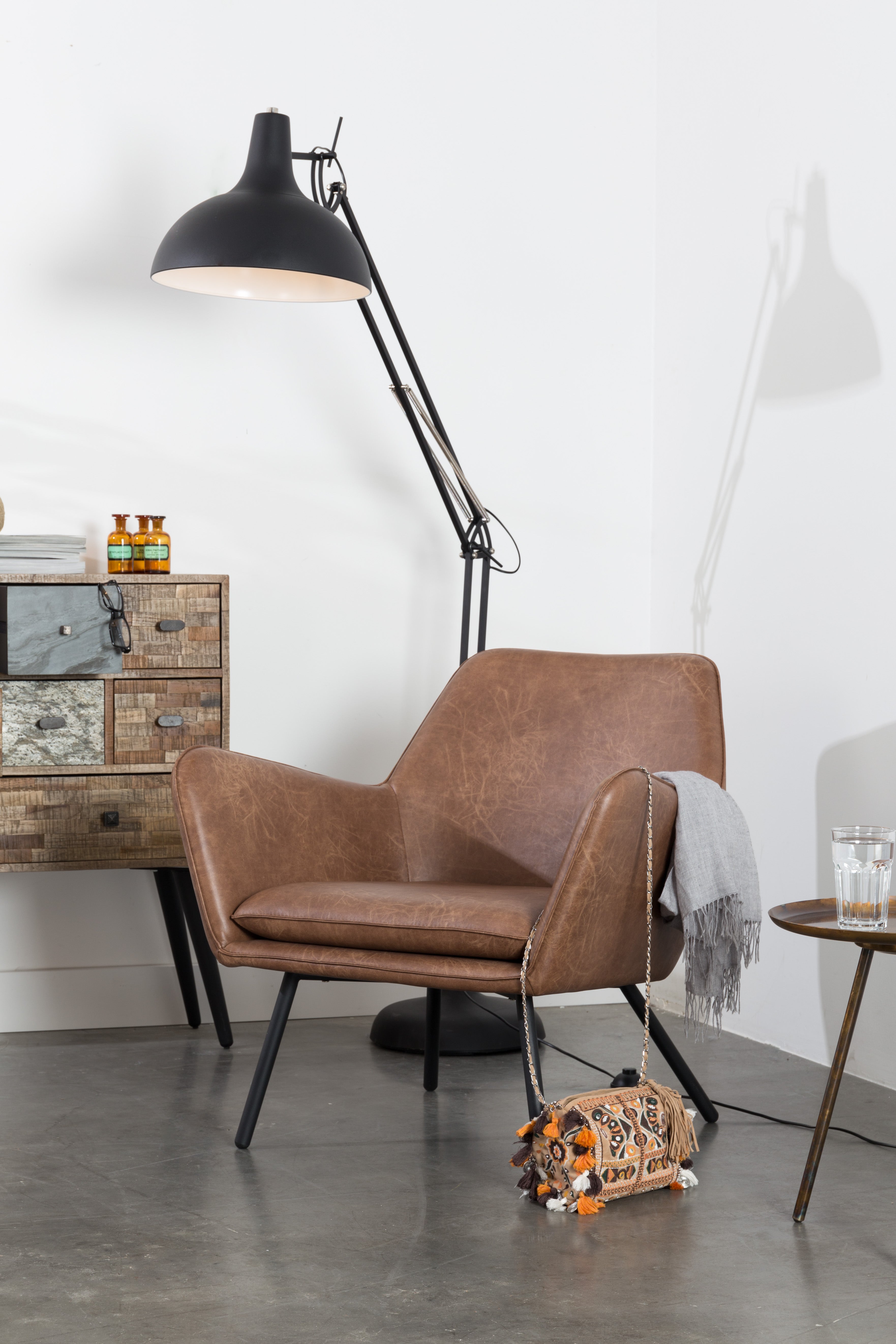 Fauteuil BON bruin kunstleer