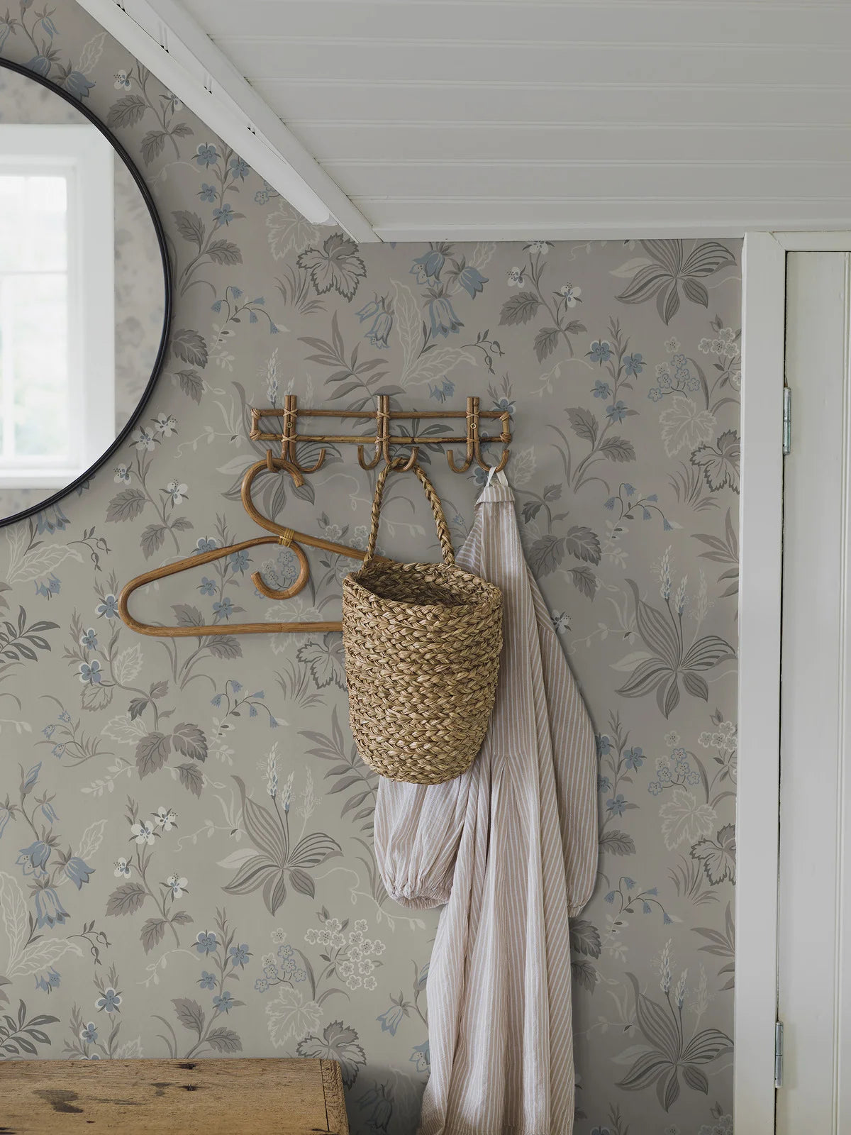 Tapete mit Pflanzenmotiv FOLKLORE dunkelbeige
