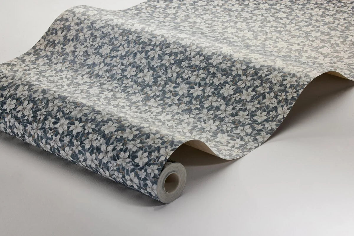 Behang met bloemenmotief SKOGSBLOMST marineblauw met wit