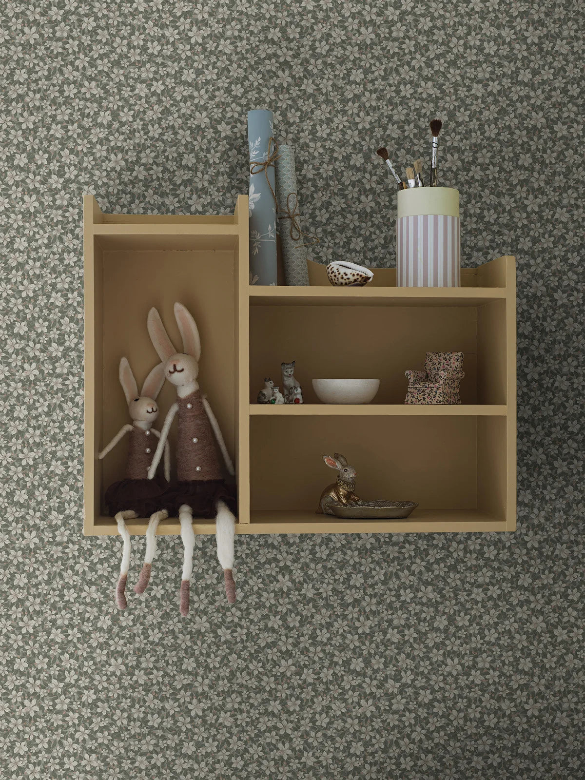 SKOGSBLOMST Green and White Floral Pattern Wallpaper