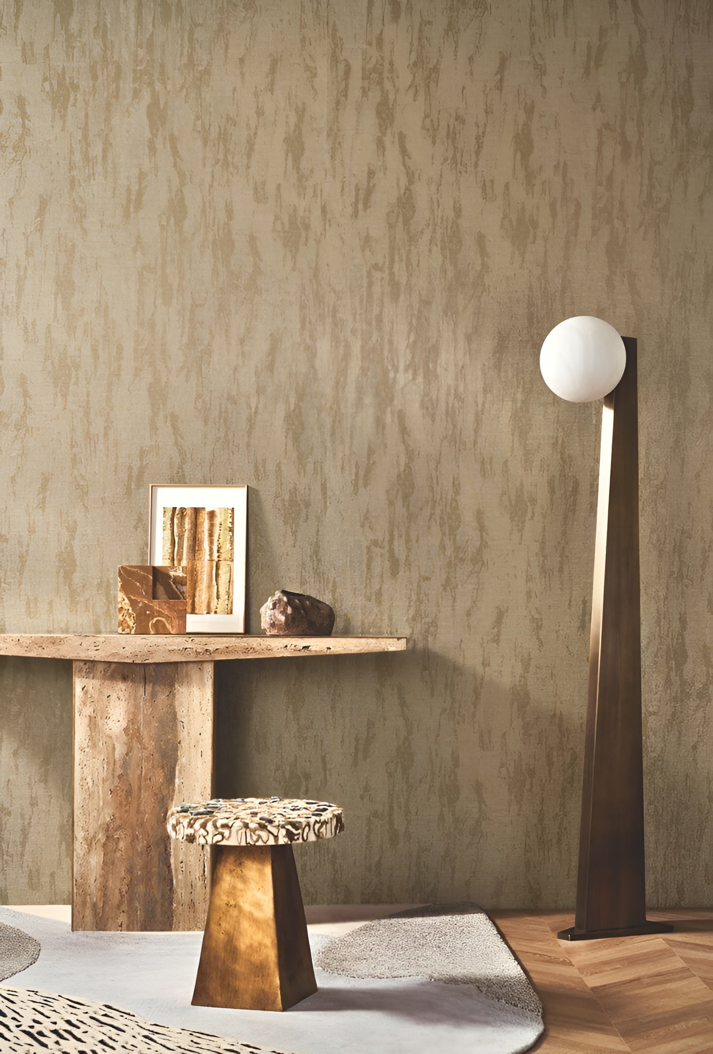 Textielbehang halfglad met glans PALATINO - SABLE beige