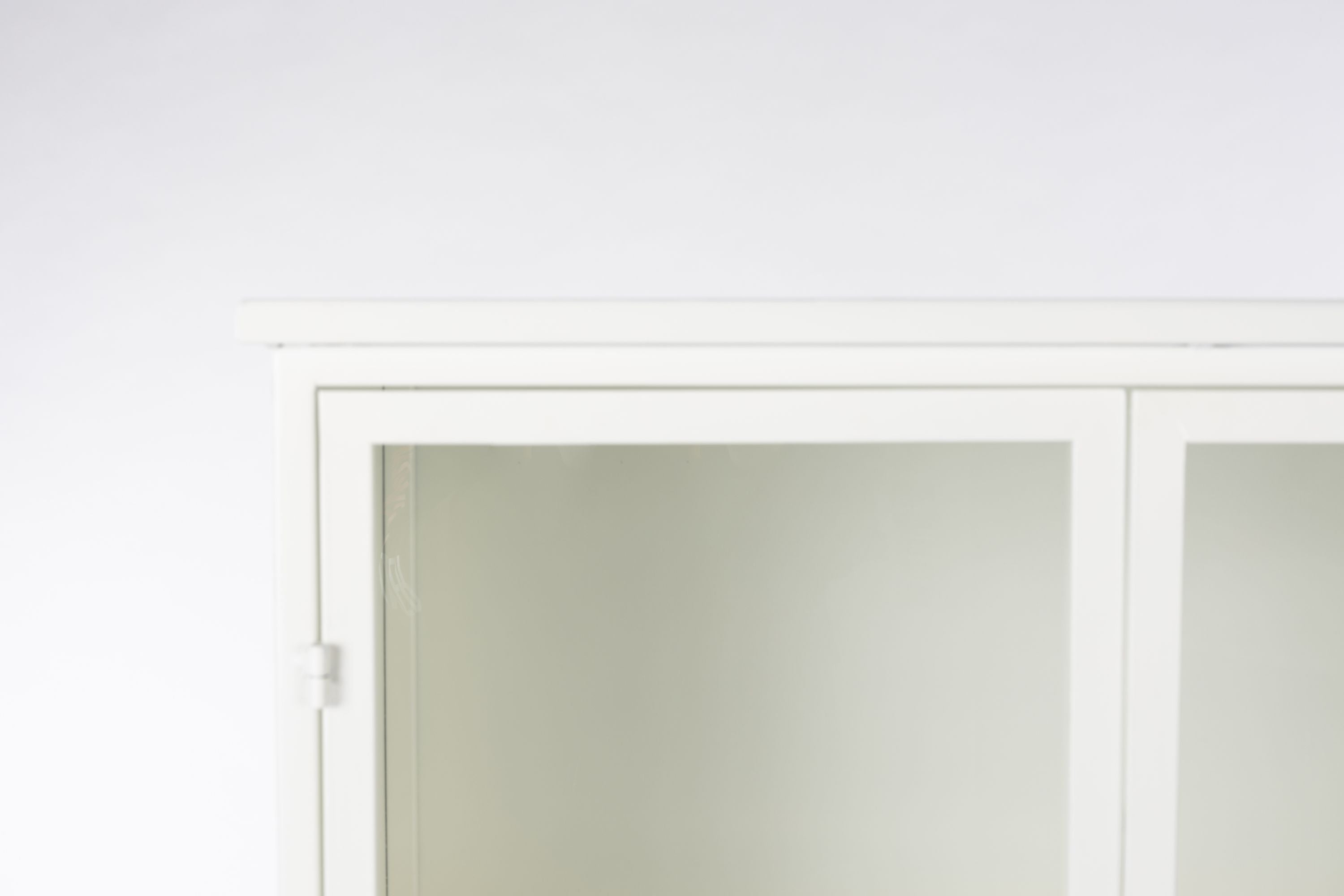 Cabinet Miya High 2do White Label Living Eye on Design