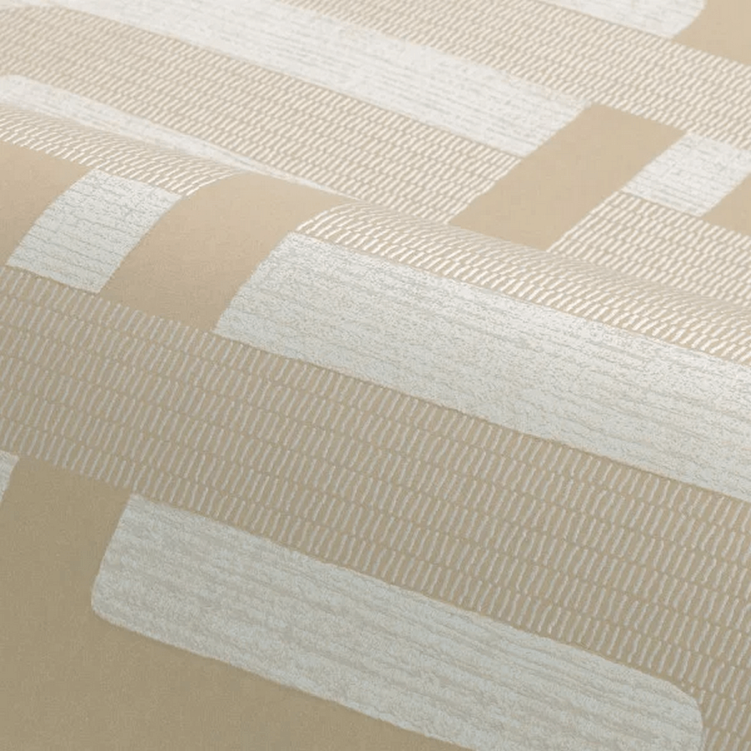 Strukturierte Tapete mit geometrischem Muster MATJARA - SABLE/NACRÉ hellbeige