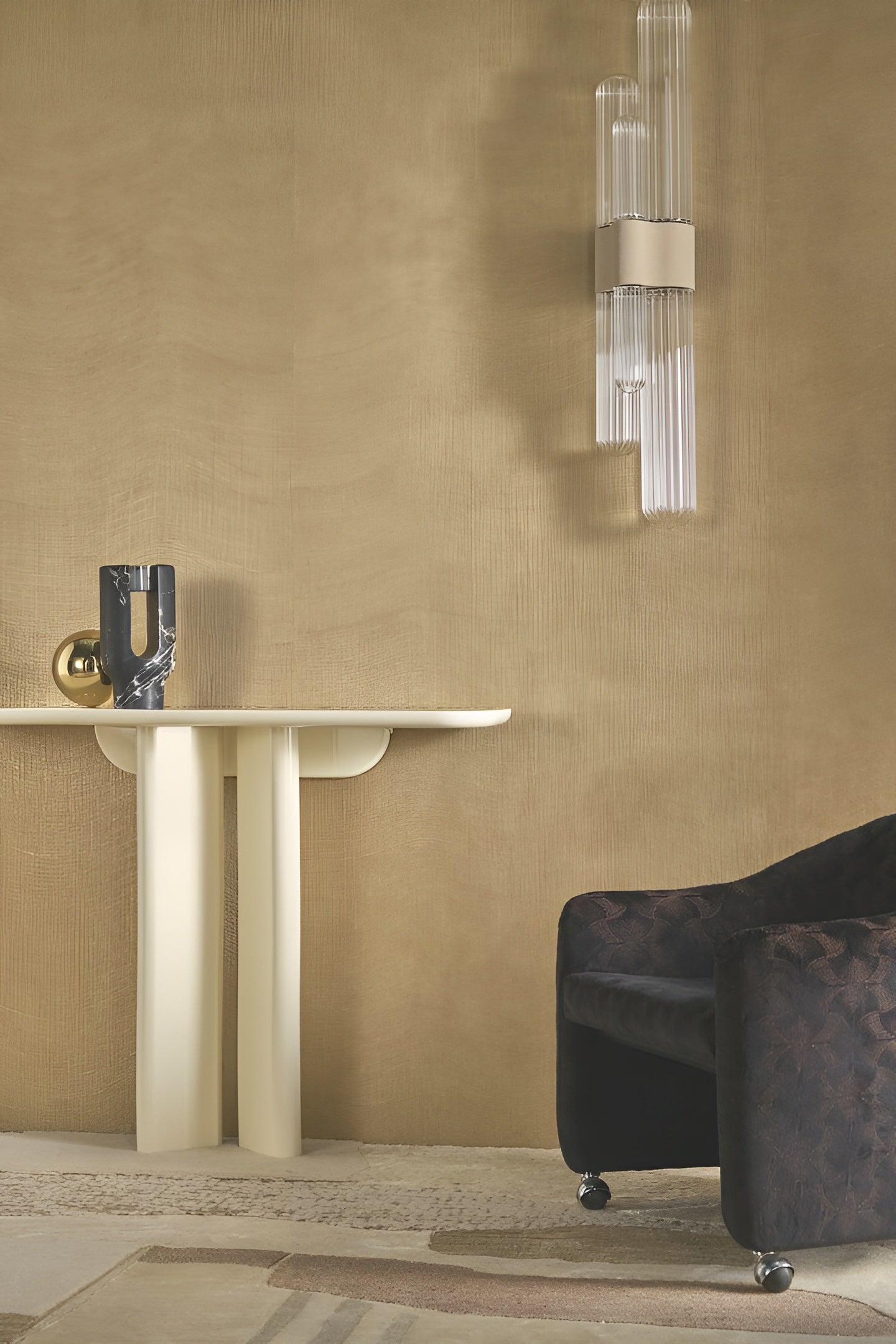 Structuurtapijt met metallic golven KOTA - NOIR DORÉ zwart met goud