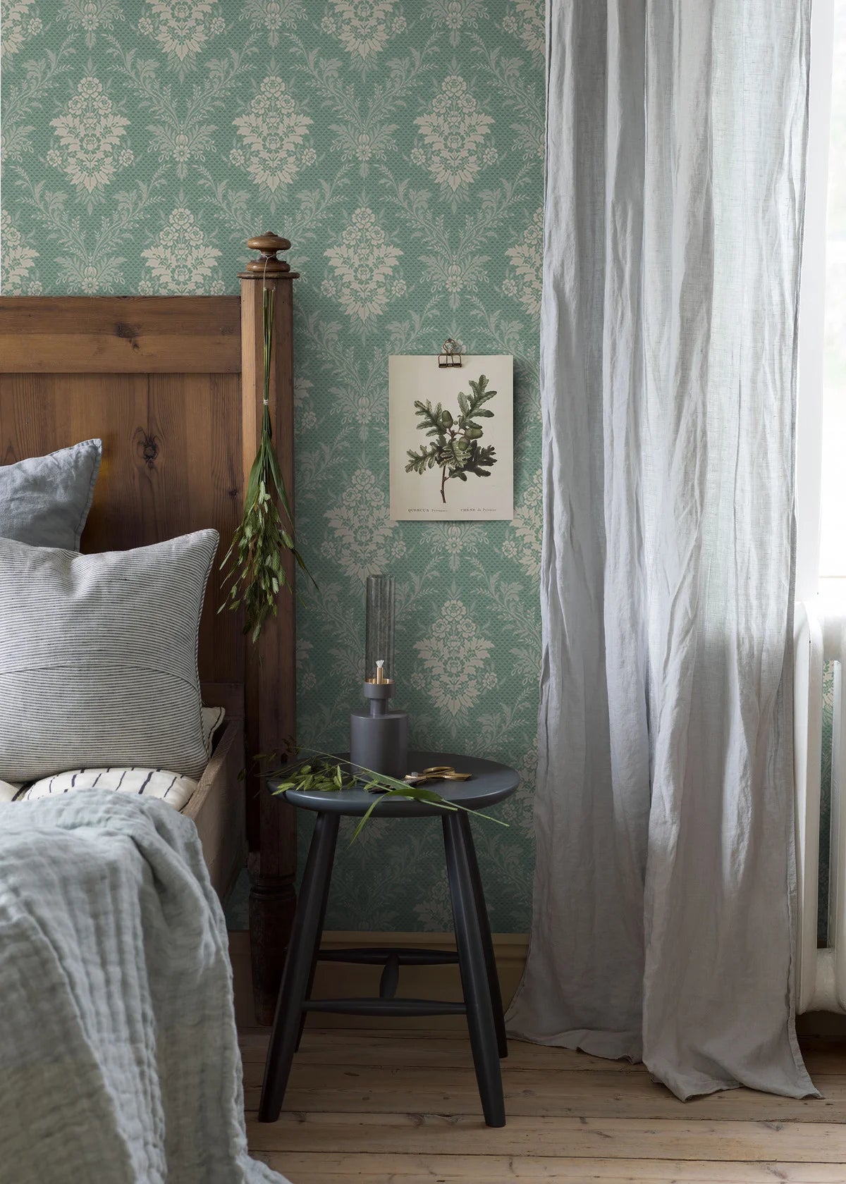 Vlies-Tapete mit pflanzlichem Muster SOFIA grün mit dunkelbeige