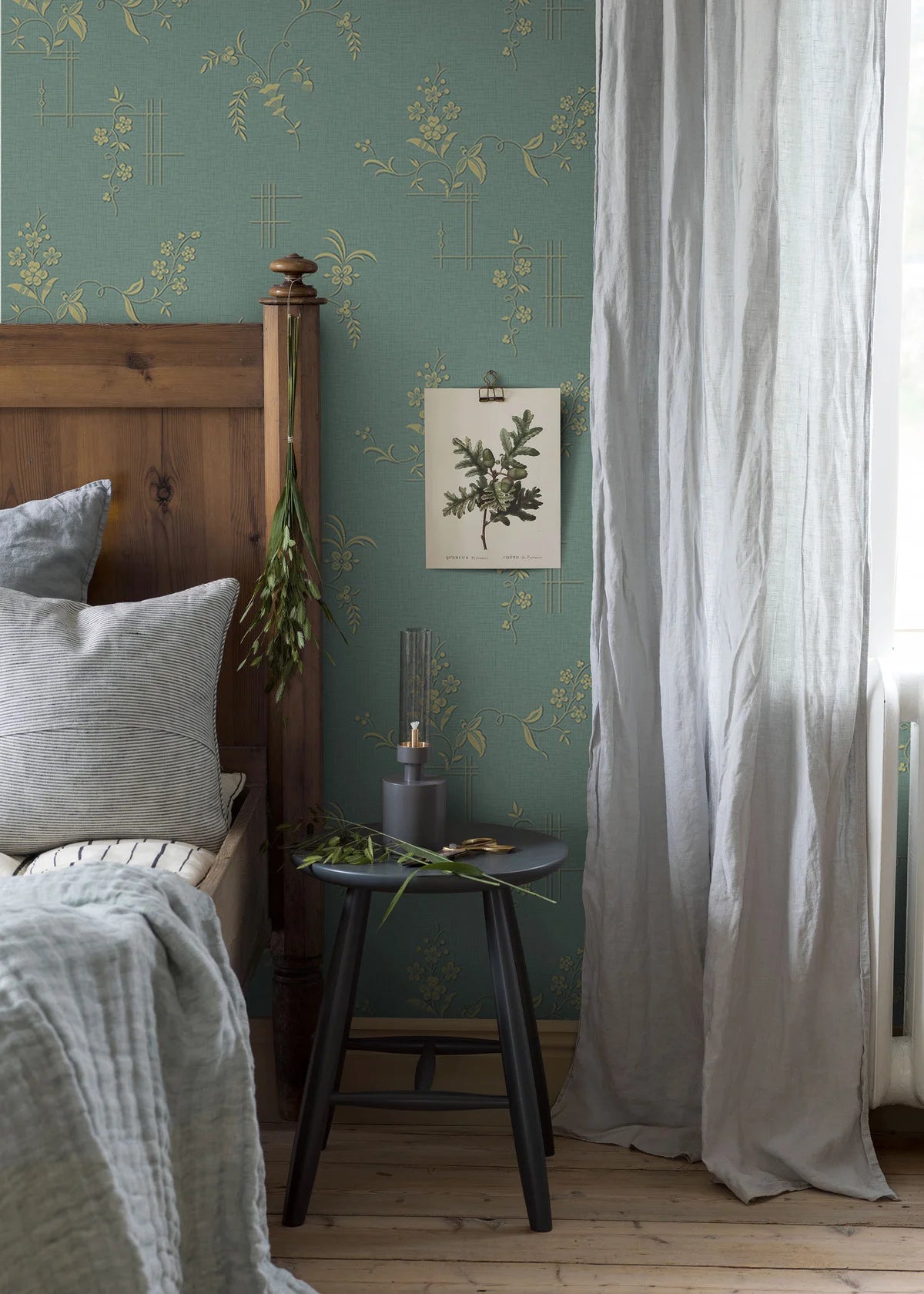 Vlies-Tapete mit pflanzlichem Muster ULRICEHAMN in türkisgrün