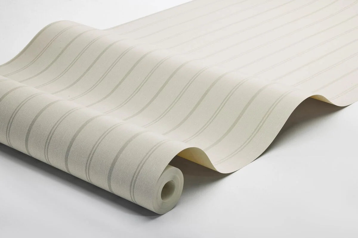 Beige gestreepte behang WOODLAND STRIPE met grijs