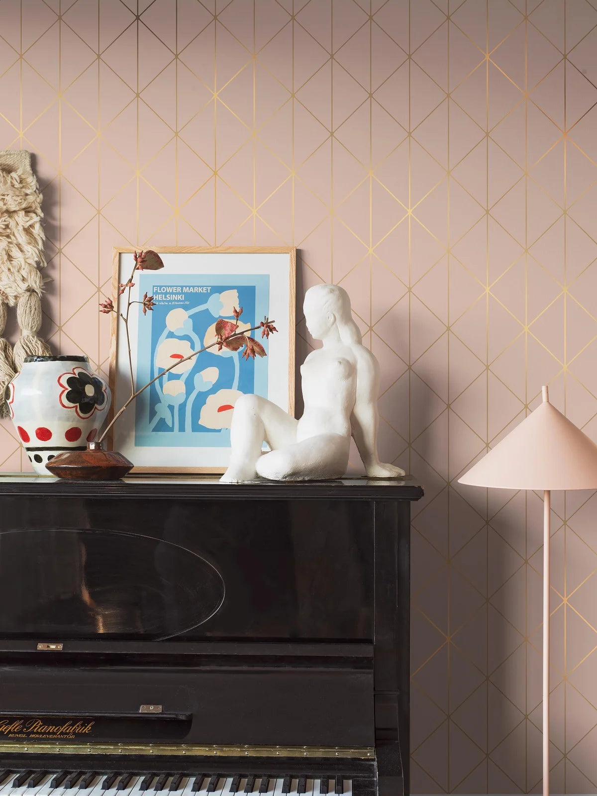 Vliesbehang van papier met geometrisch patroon DIAMONDS roze