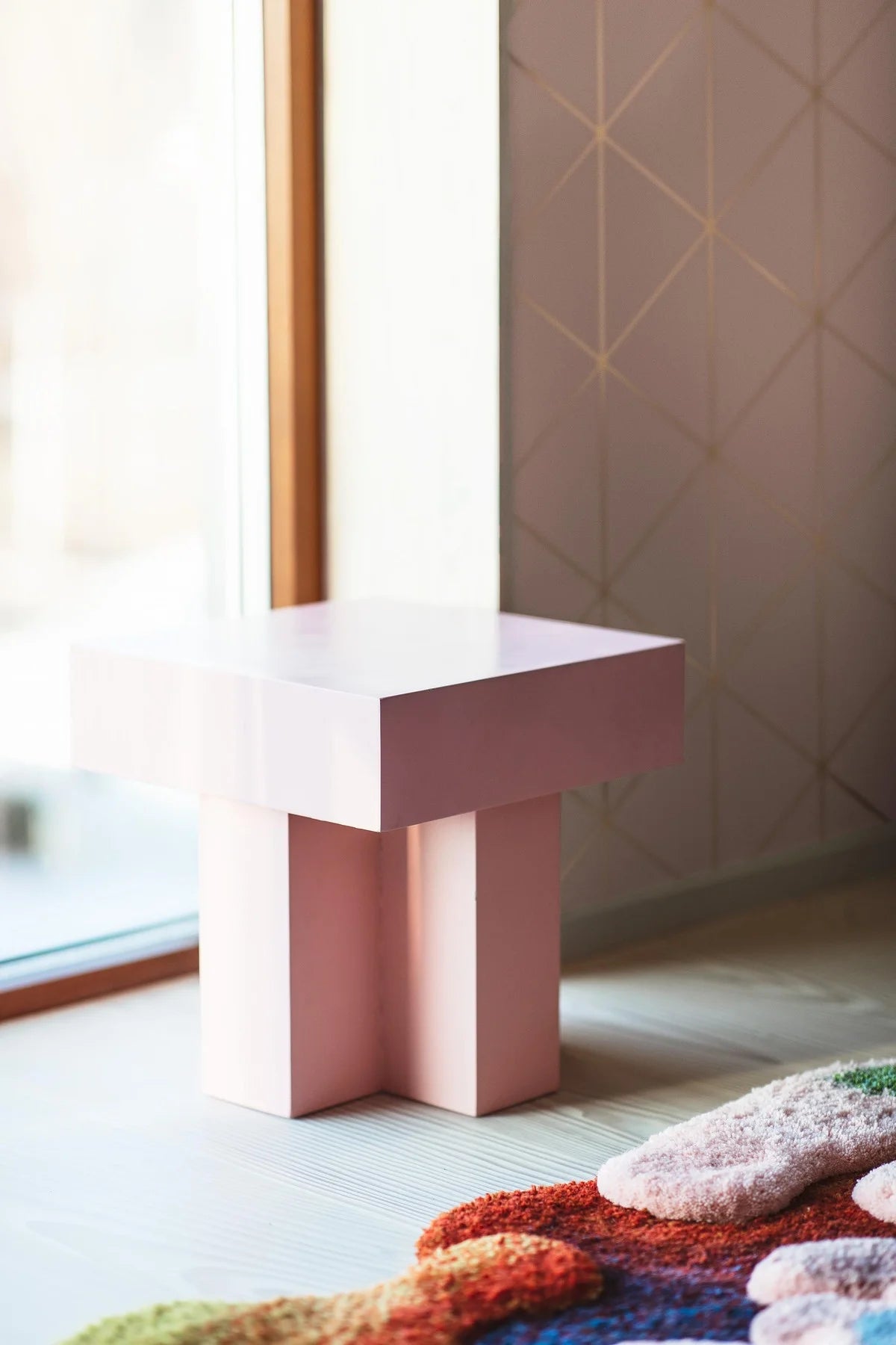 Vliesbehang van papier met geometrisch patroon DIAMONDS roze