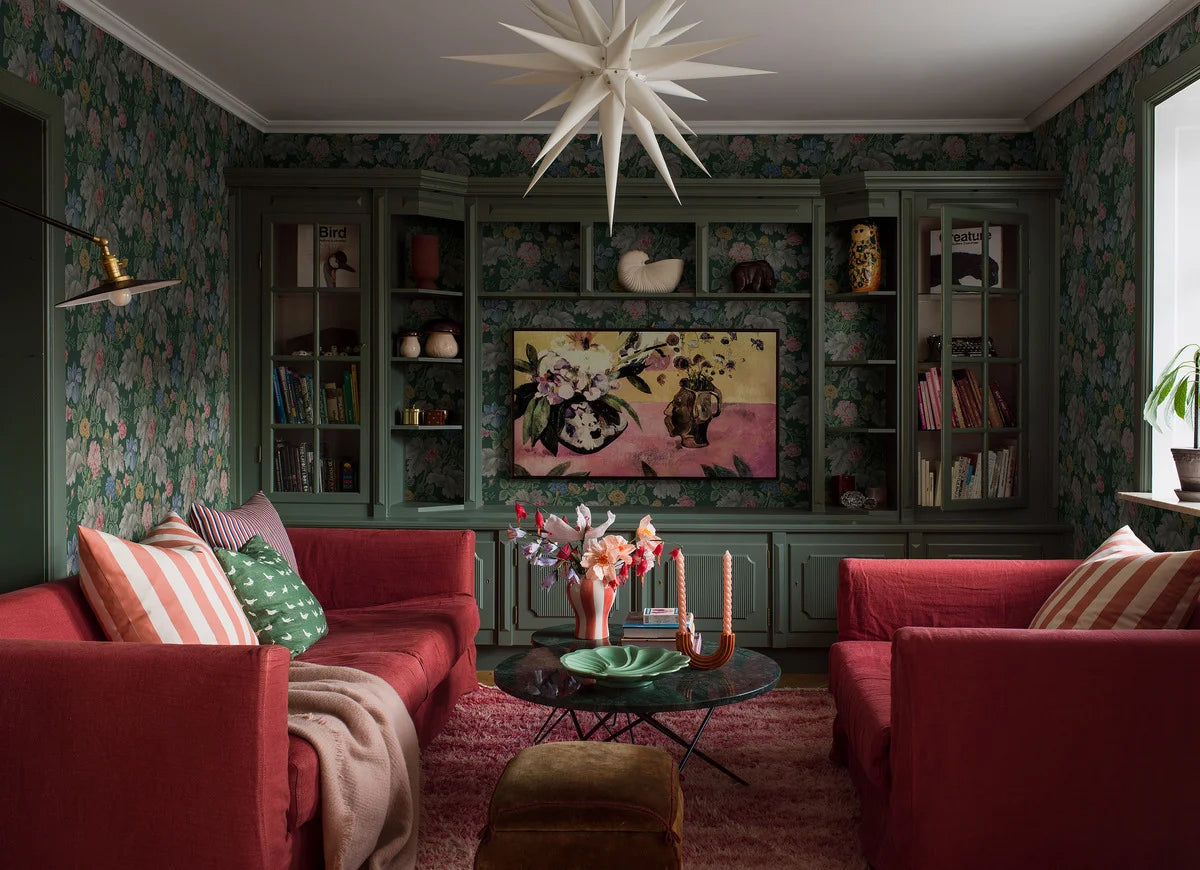 Behang met plantenmotief in bloemen CARNATION GARDEN groen