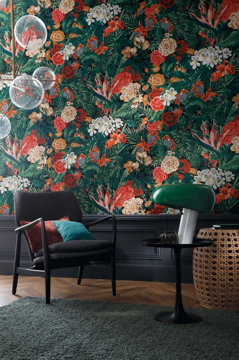 Textielbehang met een plantenmotief van bloemen en bladeren EGLANTYNE - GROEN MULTICO met rood