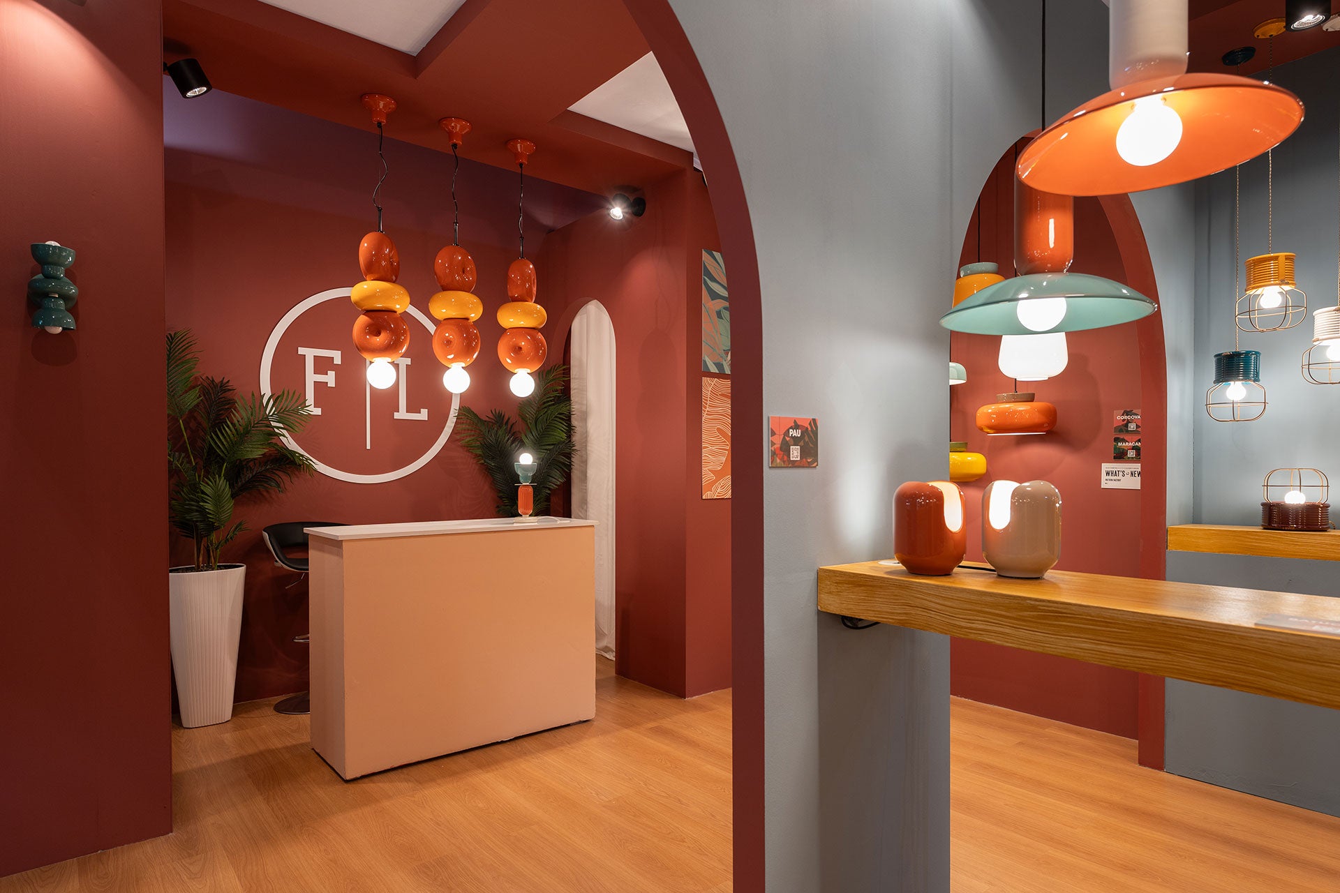 Ceramic pendant lamp Bumbum orange with yellow