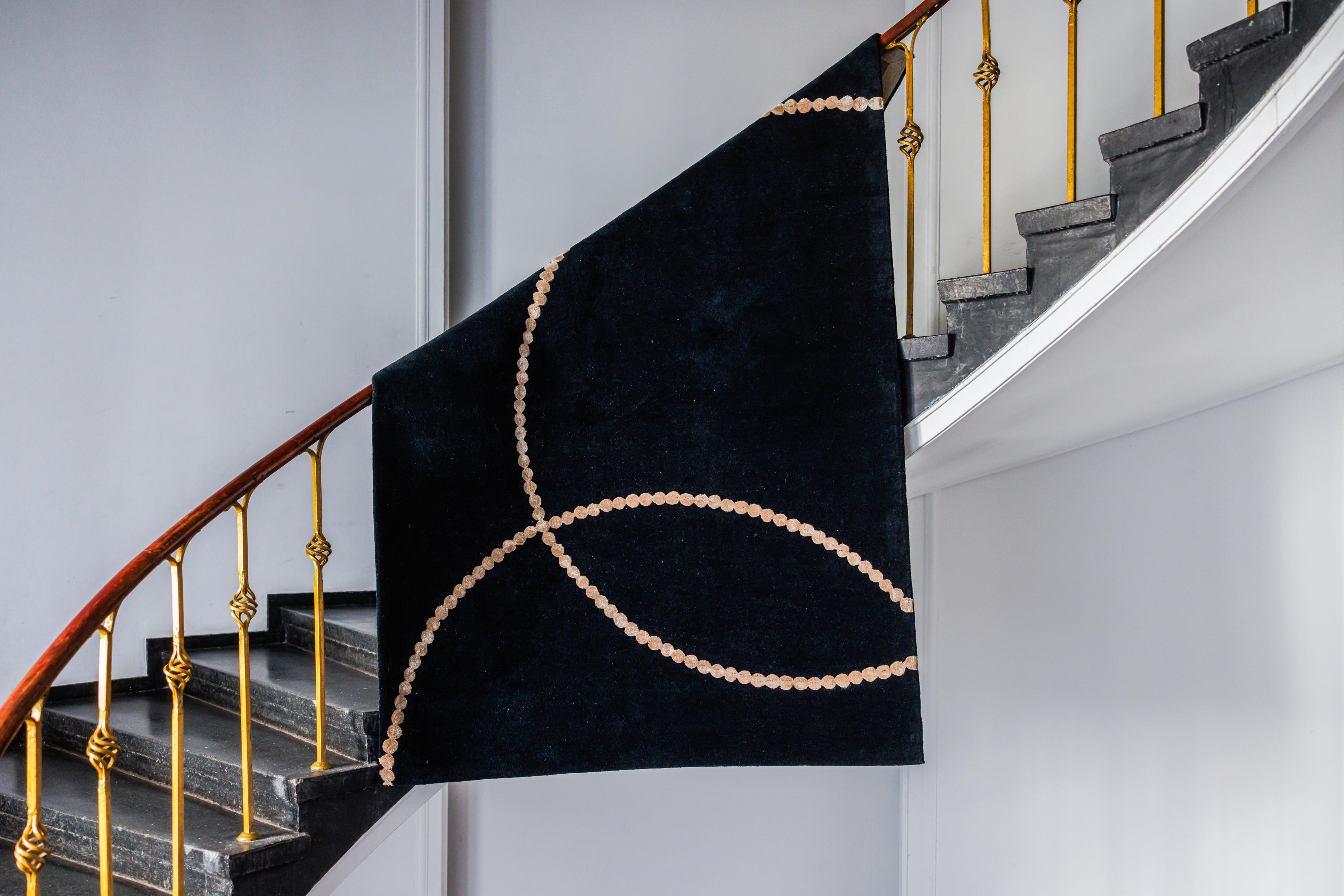 Vloerkleed LUNA zwart met beige patroon