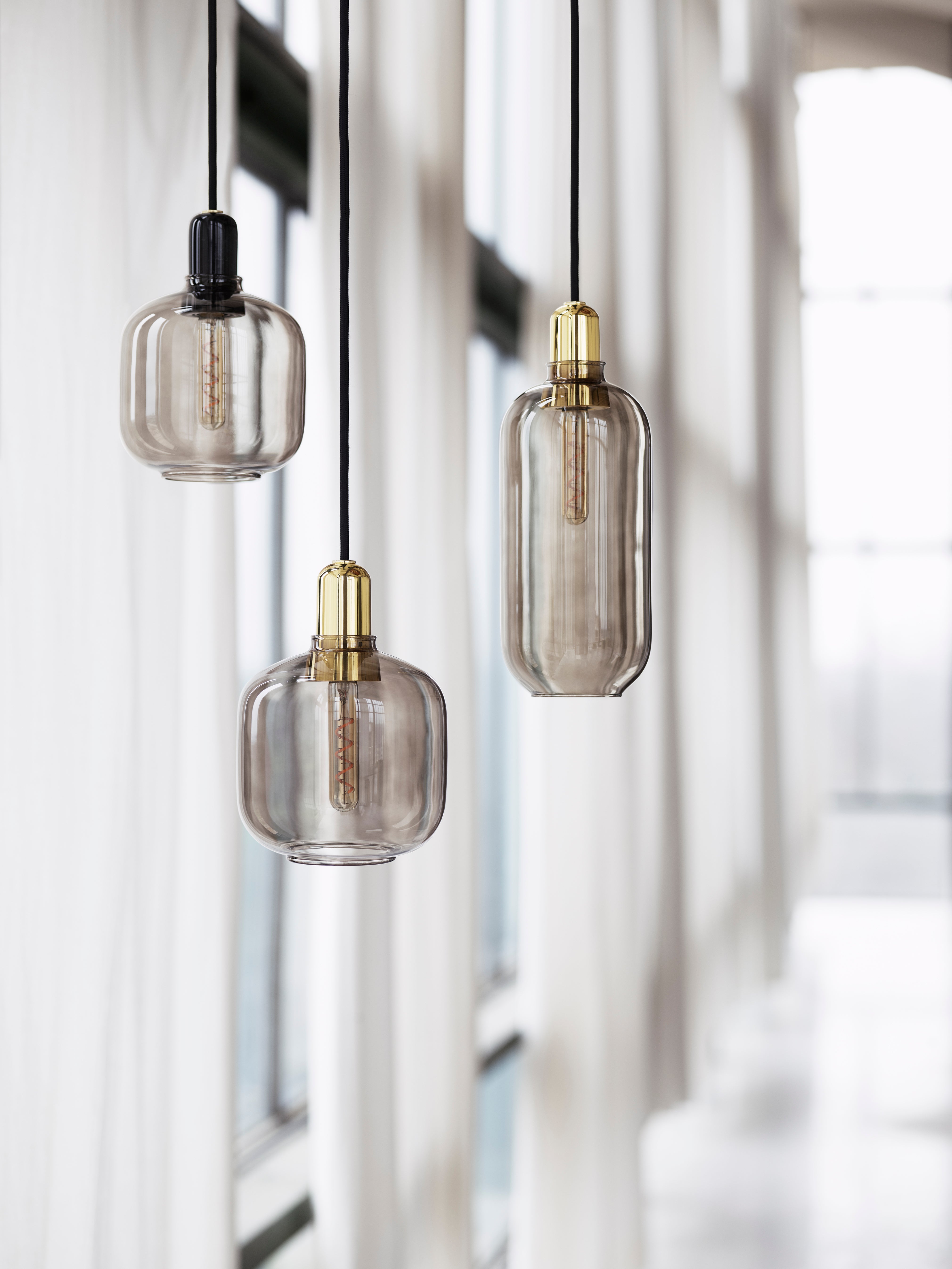 AMP pendant lamp with smoked glass and black marble