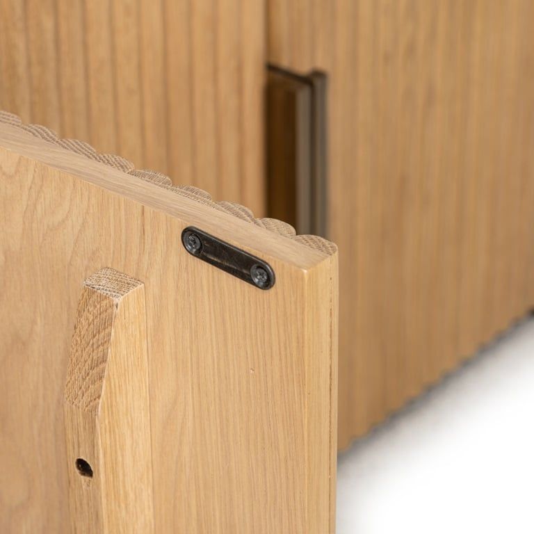 BELFORT TV cabinet oak veneer