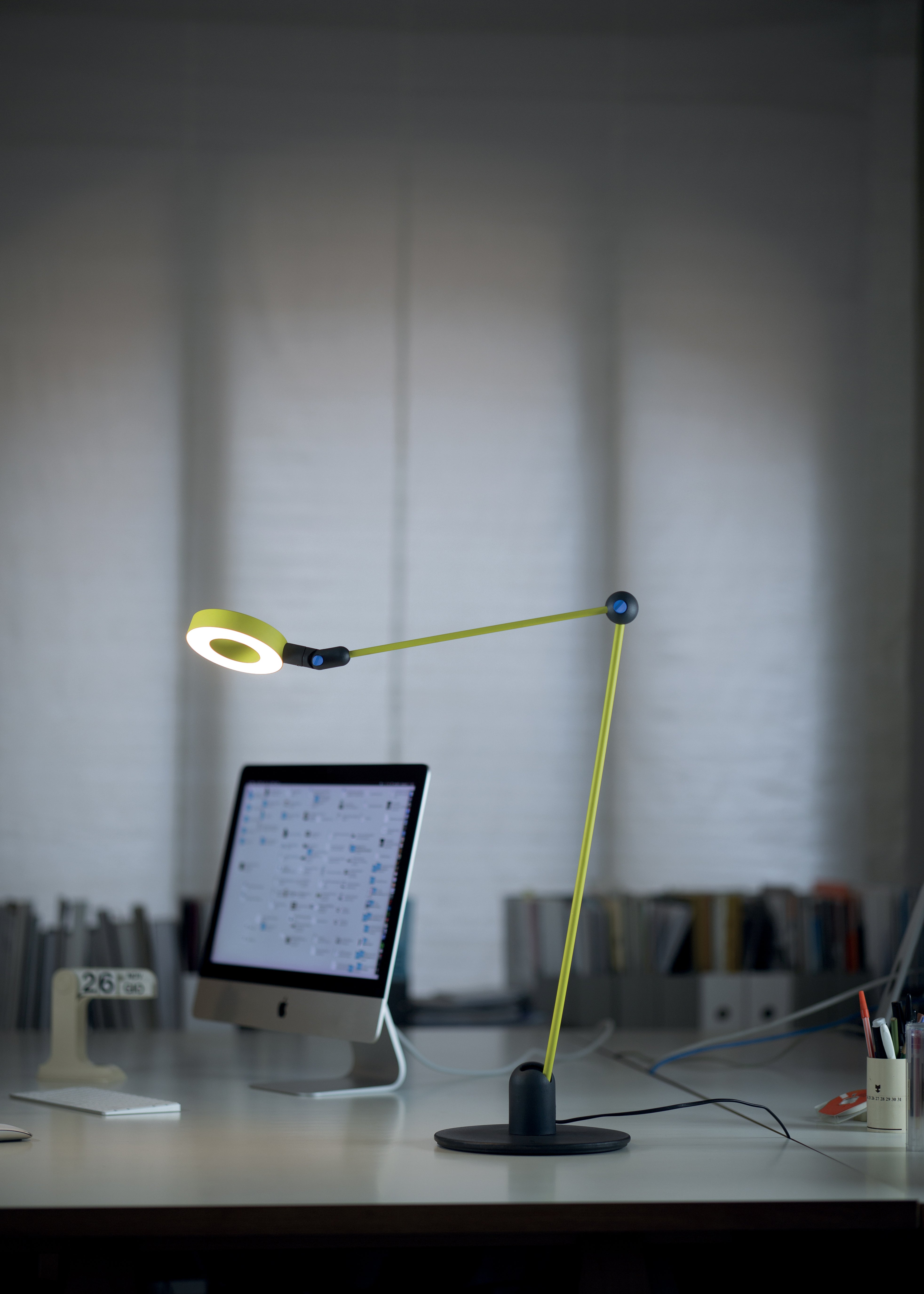 Lampa biurkowa L'AMICA zielony z czarnym i niebieskim