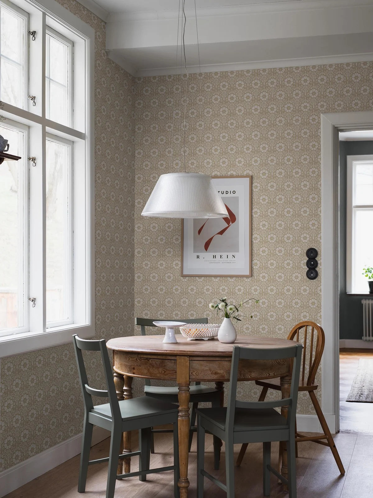 Floral Pattern Wallpaper NYPONROS Brown with White