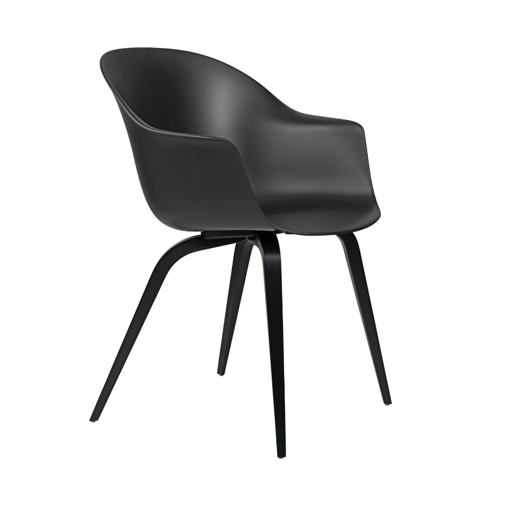 Stoel BAT zwart met zwarte beukenhouten basis