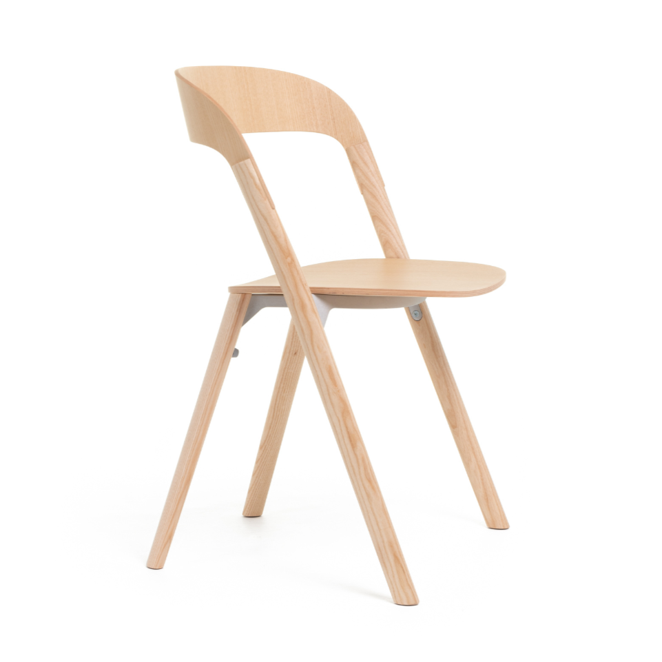 PILA chair made of ash wood