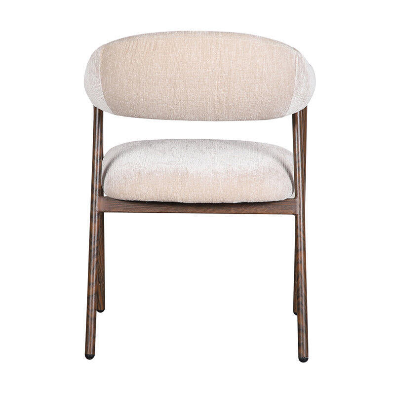 Beige SCANDI stoel met een donkere houten basis