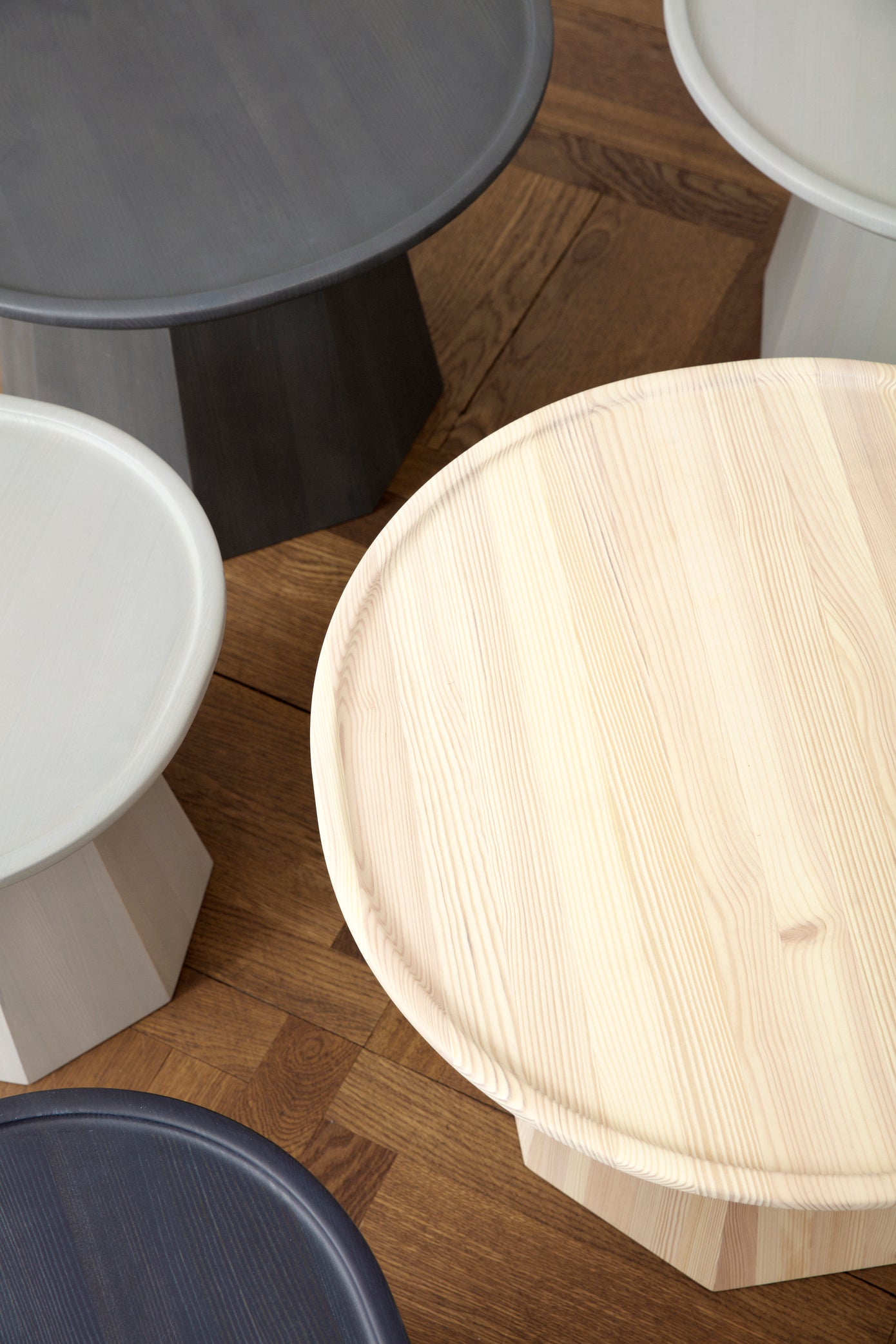 Kiefern navyblauer Couchtisch