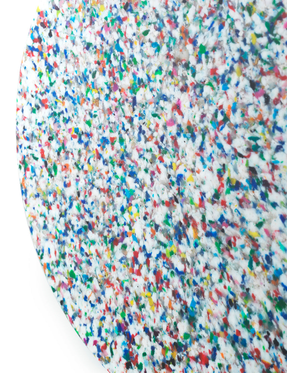 Witte BIT bijzettafel met kleurrijke afwerking