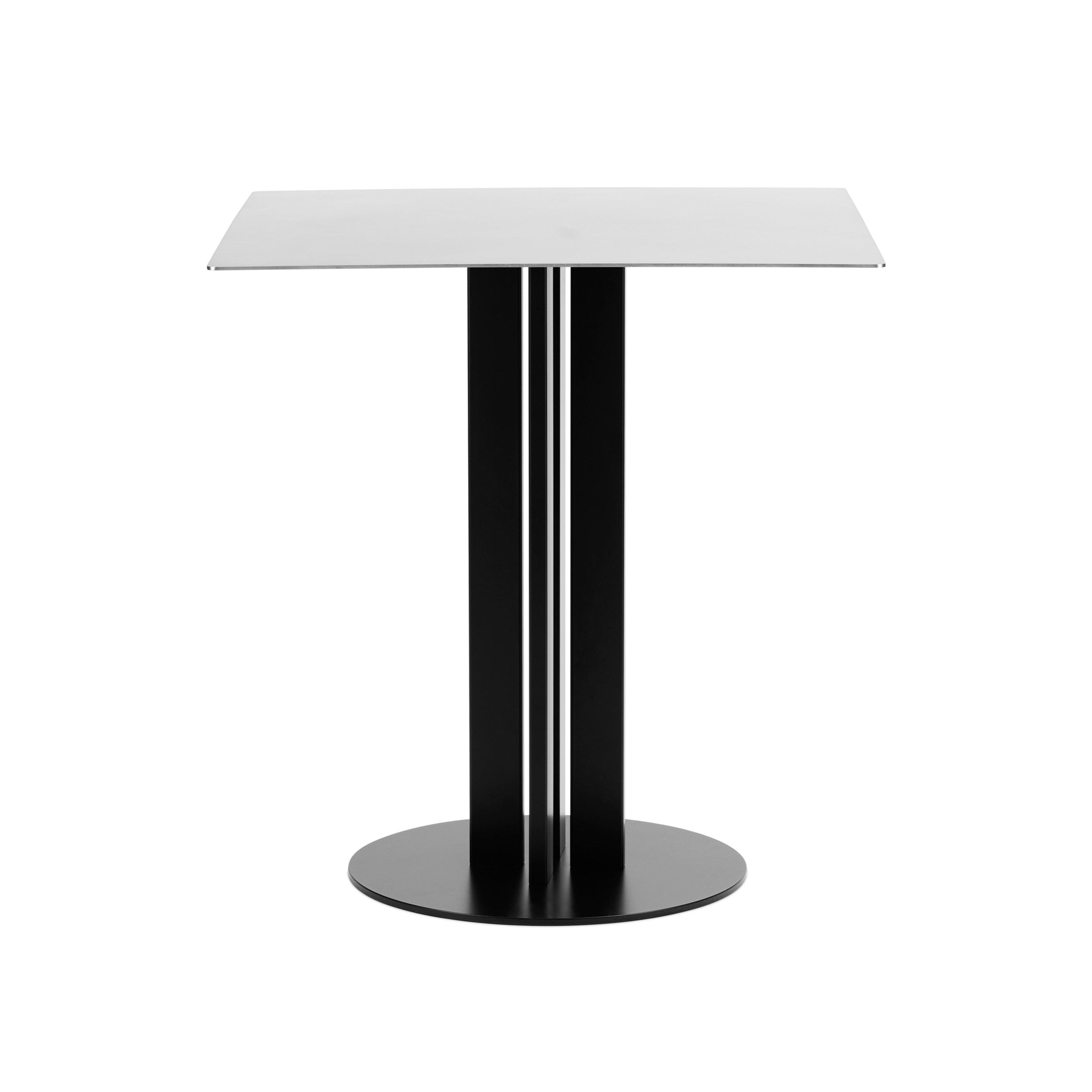 Cafe Table Scala Steel Top mit einer schwarzen Basis