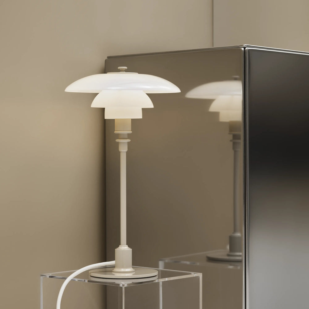 Tafellamp PH 2/1 wit met beige voet