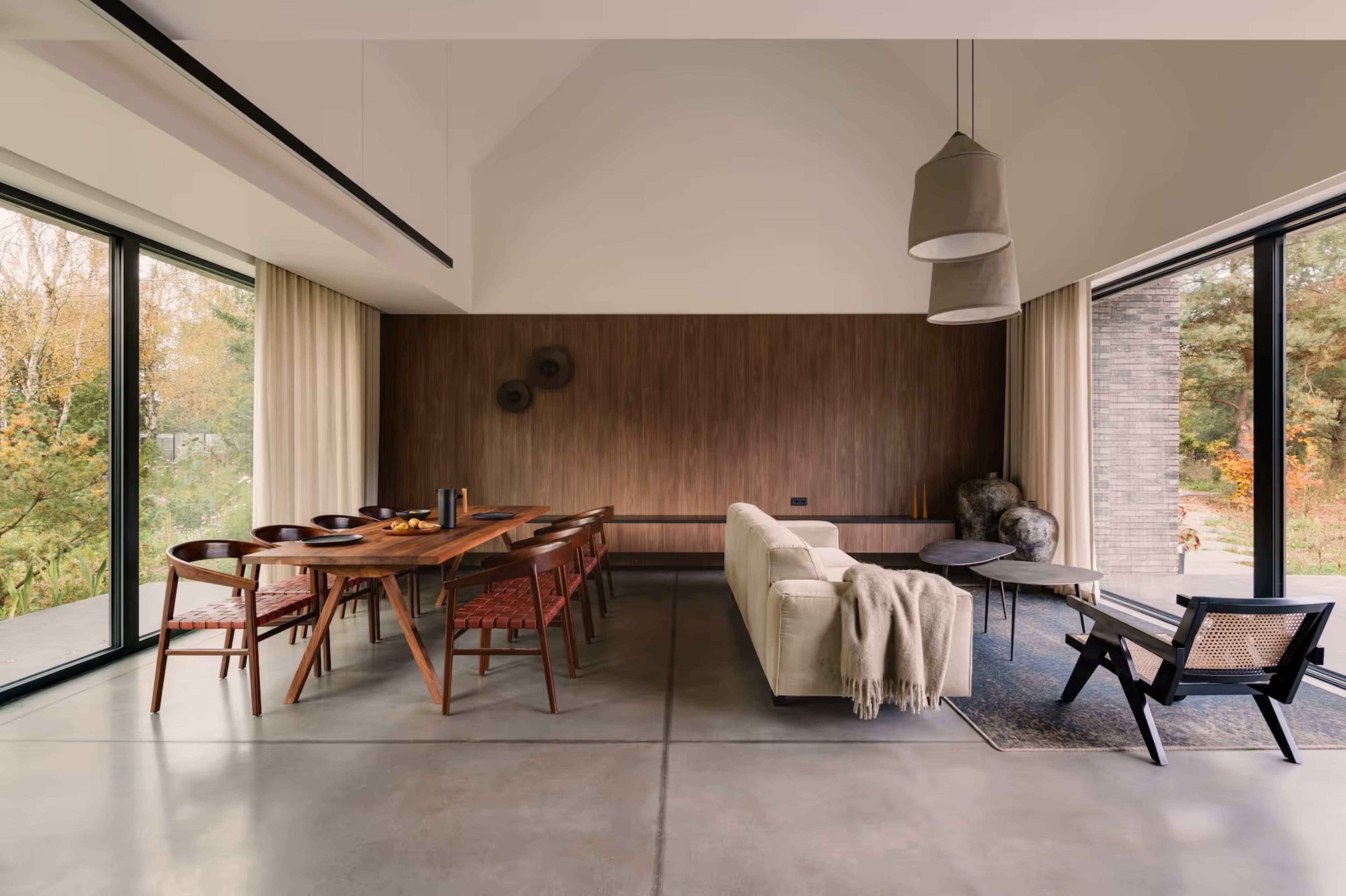 Tafel VICTORIA notenhout