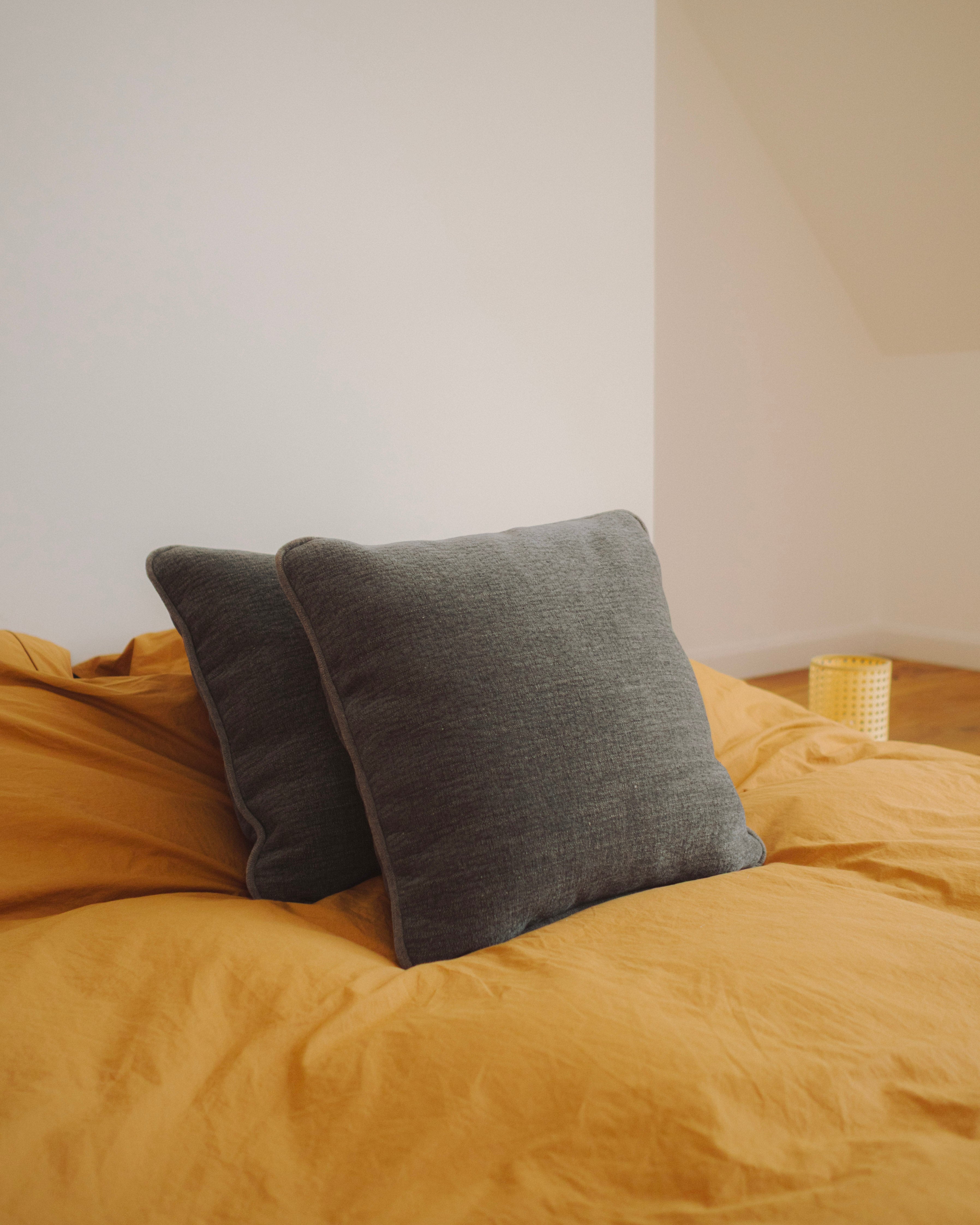 MIU Kissen in Grafit