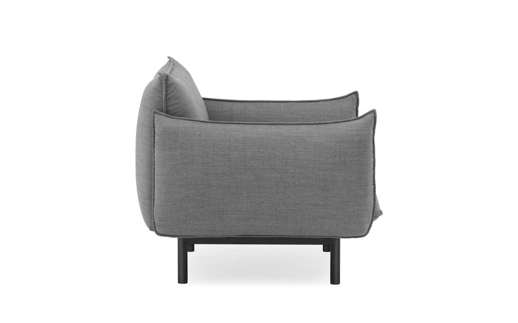 Gestoffeerde fauteuil ARK met zwarte basis