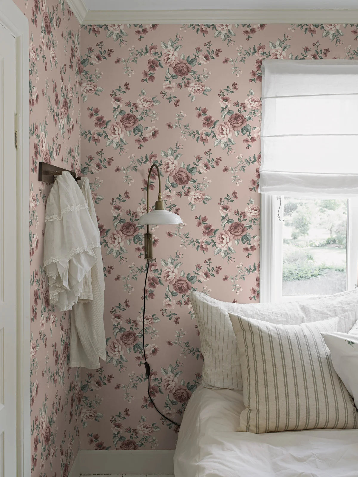 Tapete mit floralem Motiv Blumen NOMI rosa