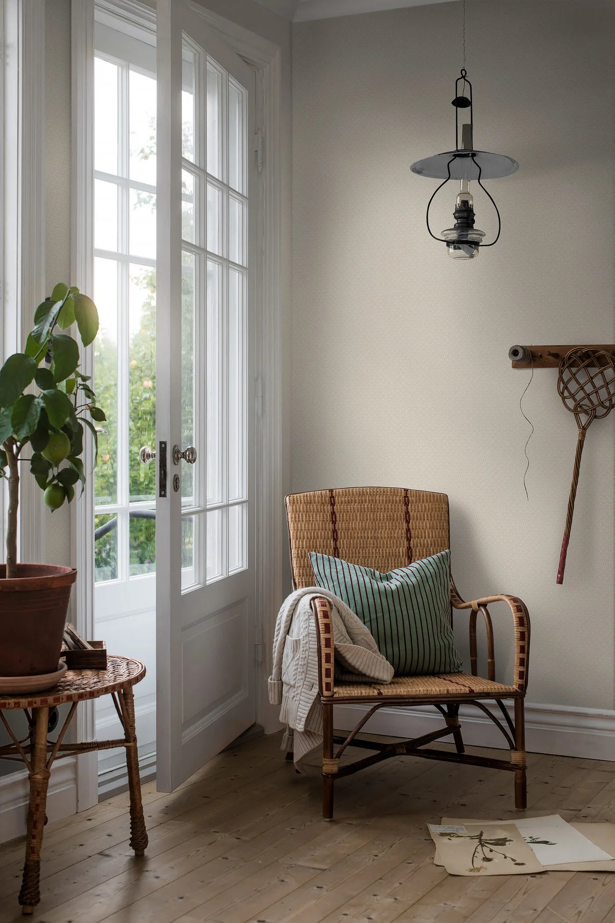 Geometrische behang met bloemenmotief DAISY crème