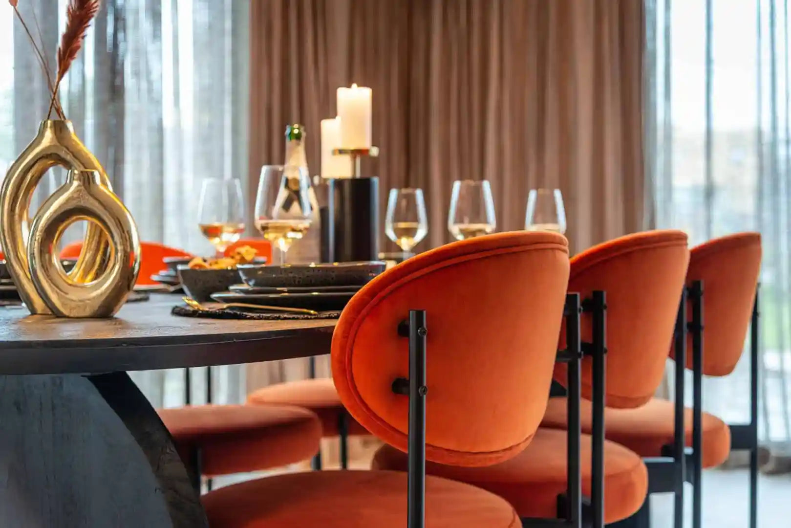 Tafel HUDSON zwart mango-hout