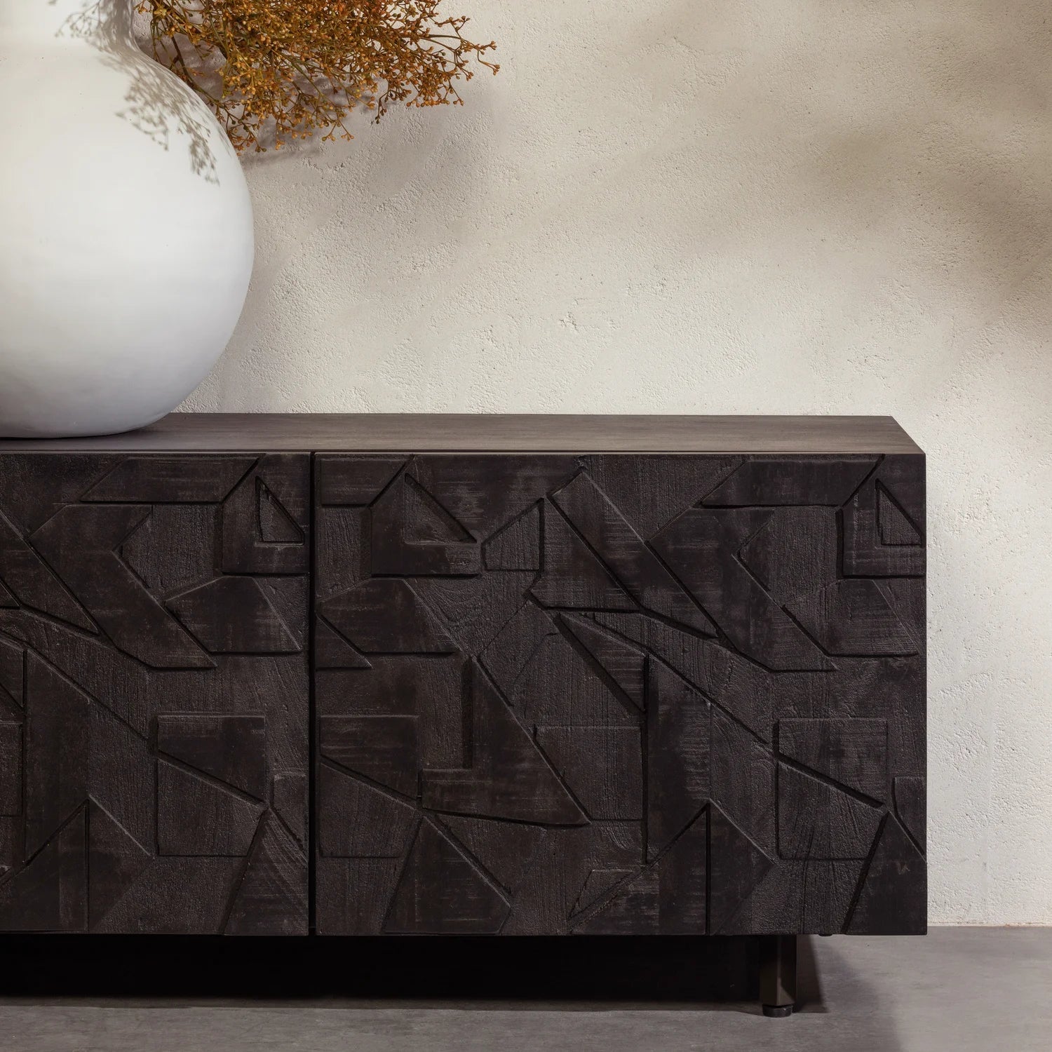 RTV Council Kabinet Black Mango Wood