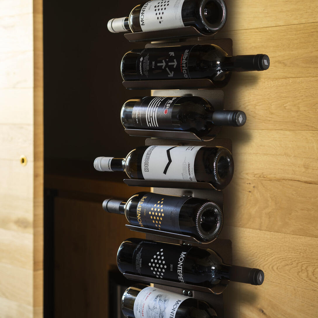 Hangende wijnstandaard PTOLOMEO VINO bruin