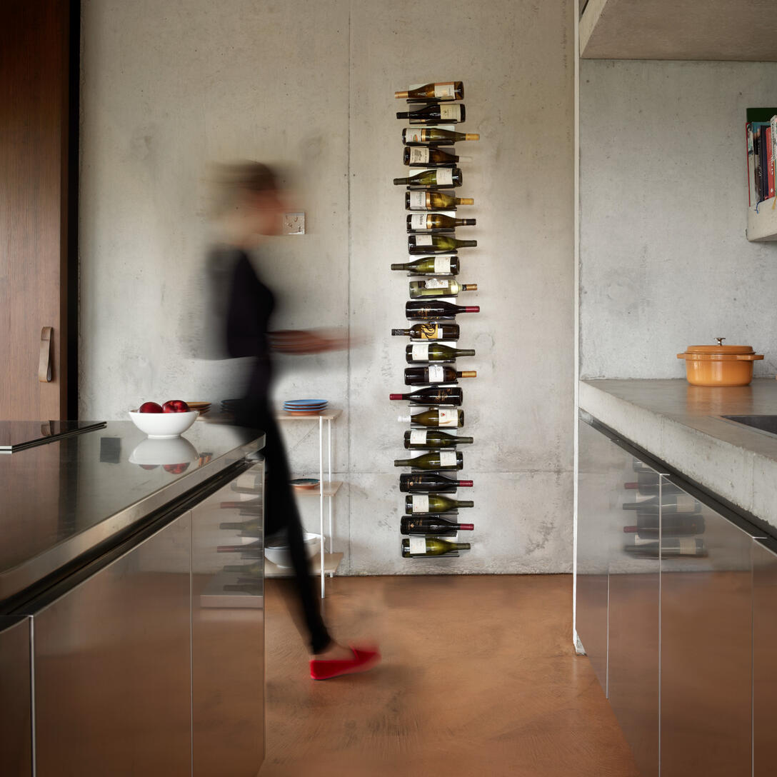 Hangende wijnstandaard PTOLOMEO VINO bruin