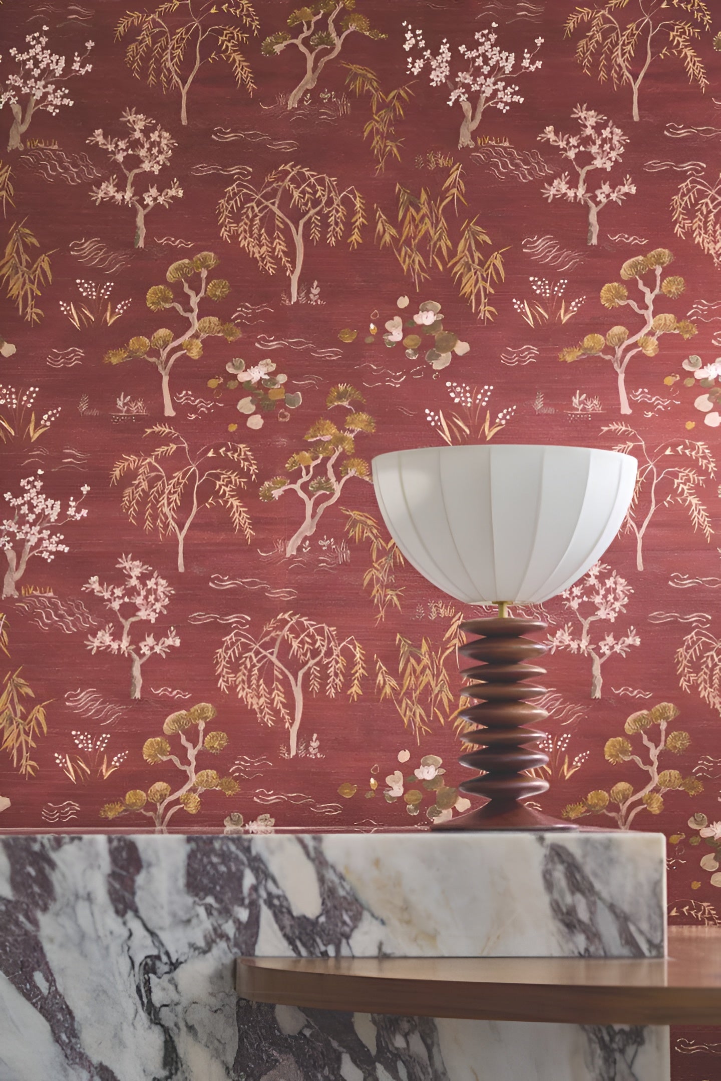 Strukturierte Tapete mit pflanzlichem Motiv orientalischer Bäume LEGENDES - IVOIRE hellbeige