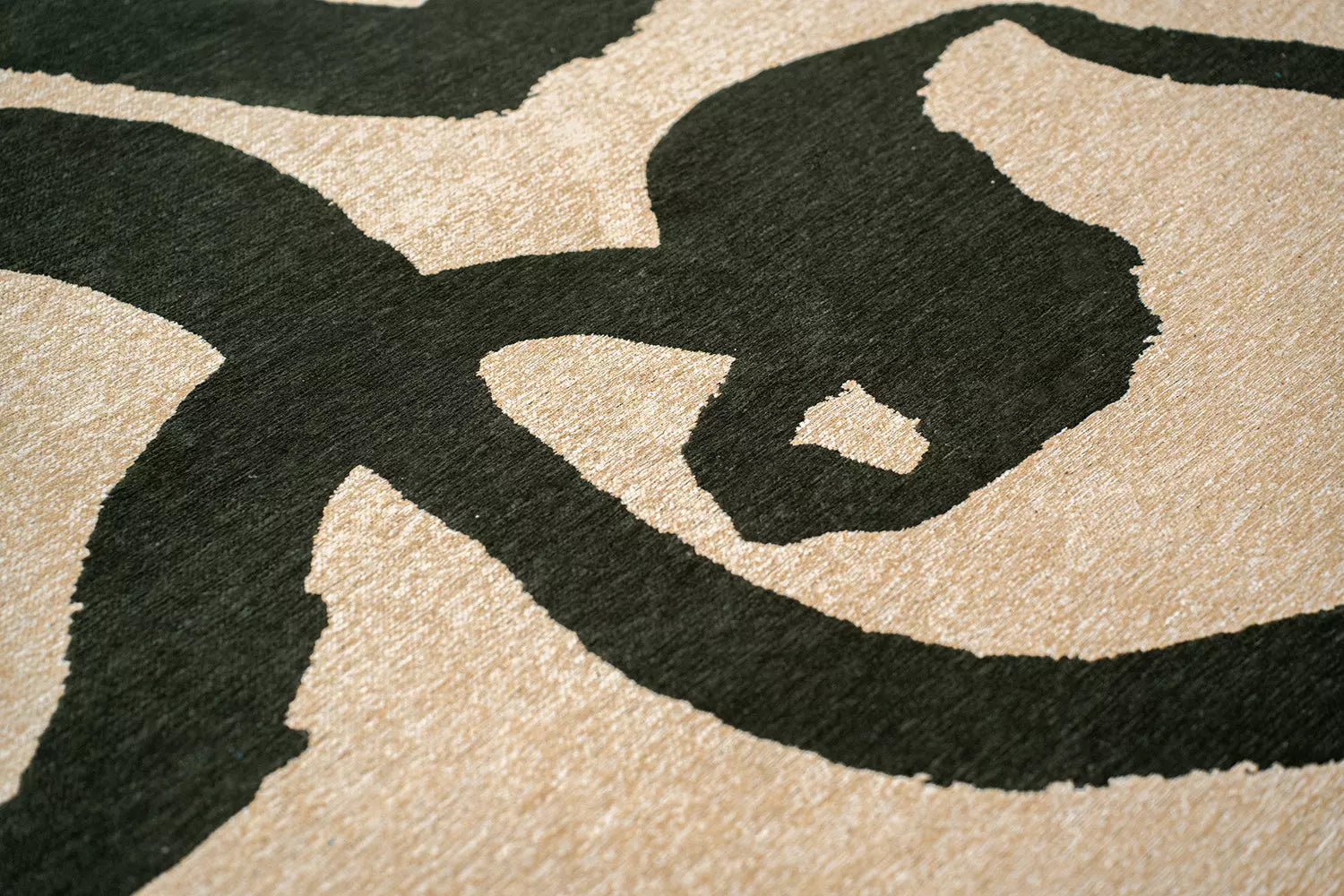Round RIBBON Beige Rug with Dark Green