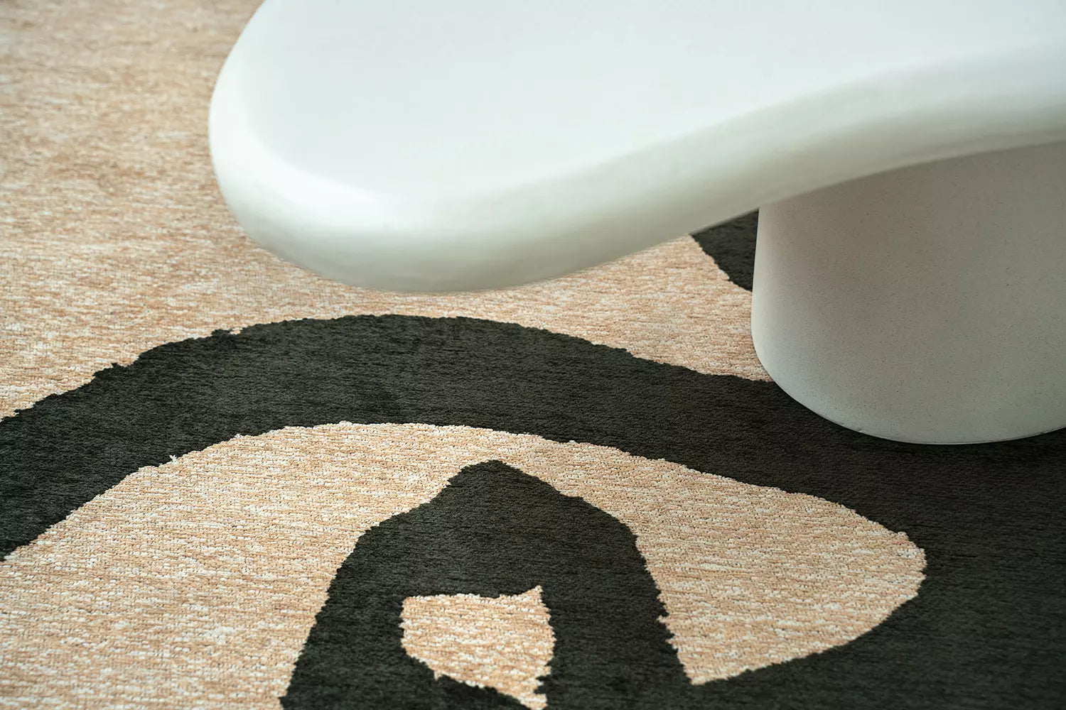 Round RIBBON Beige Rug with Dark Green