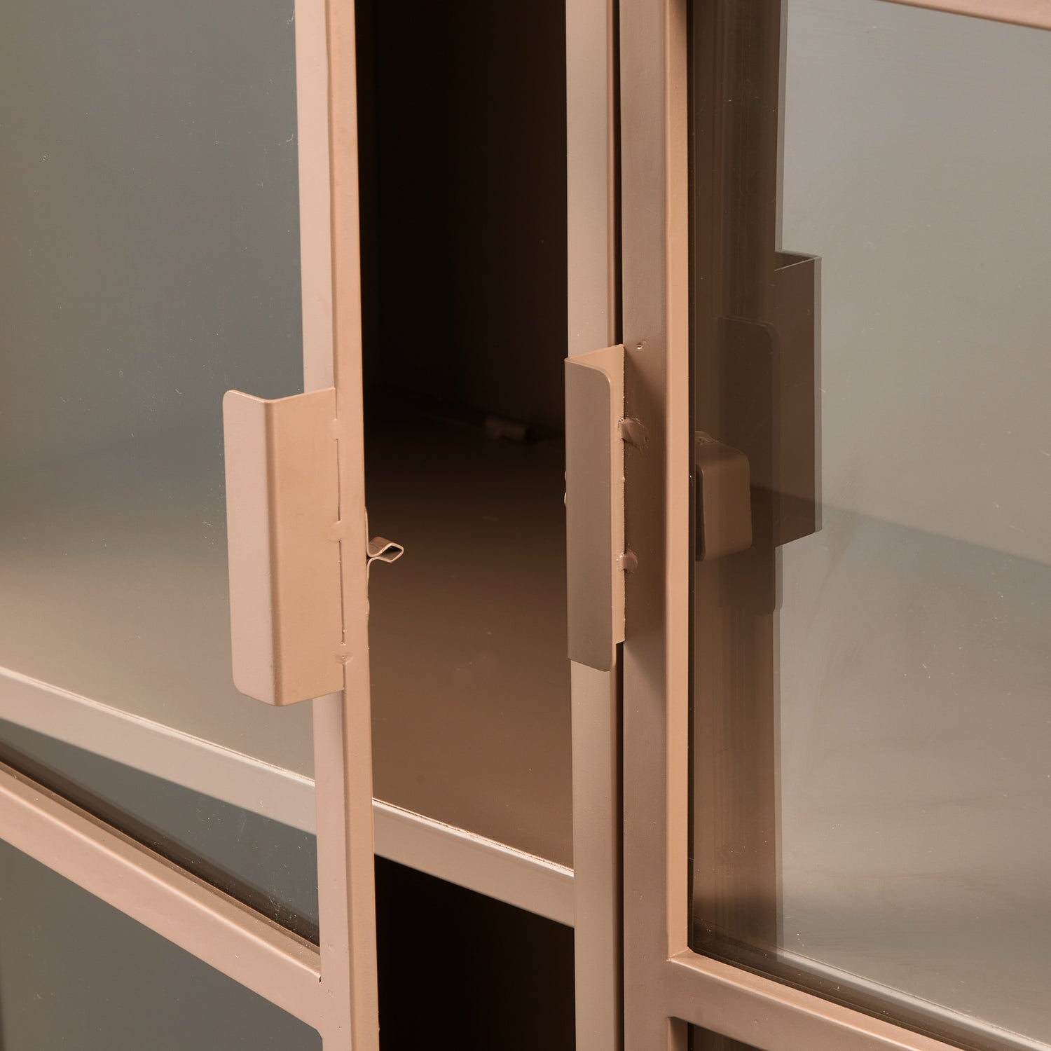 Brown Ronja -Website