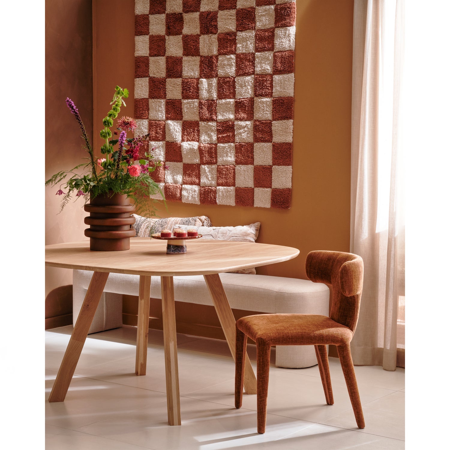 Beige jacob bench