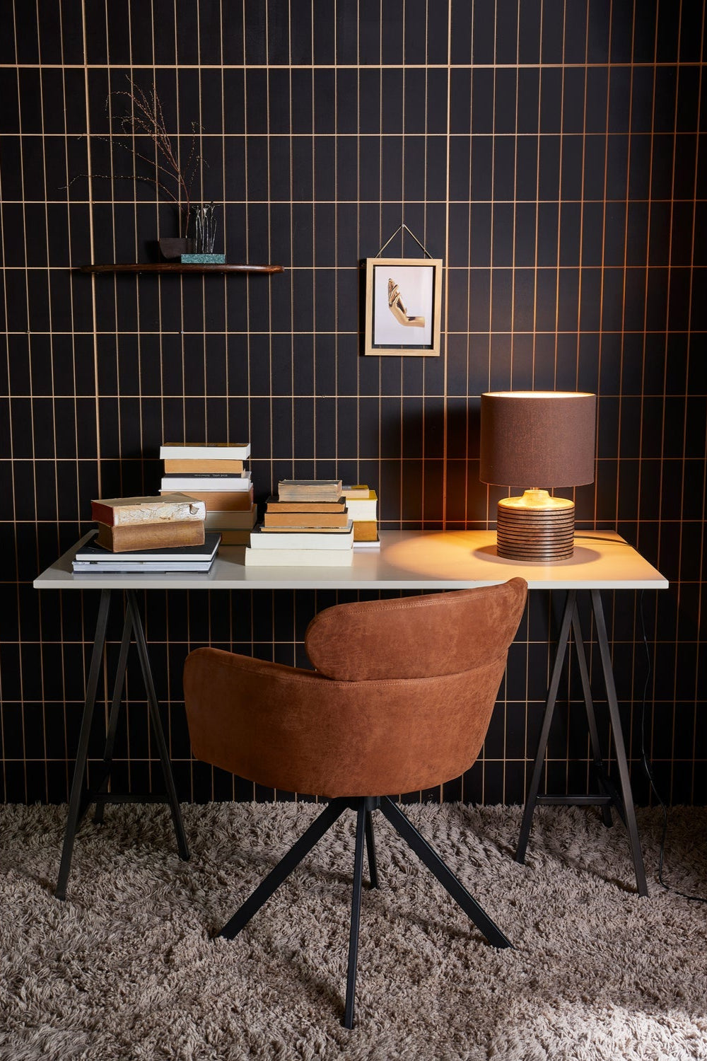 Draaistoel FENNE cognackleurig kunstleer