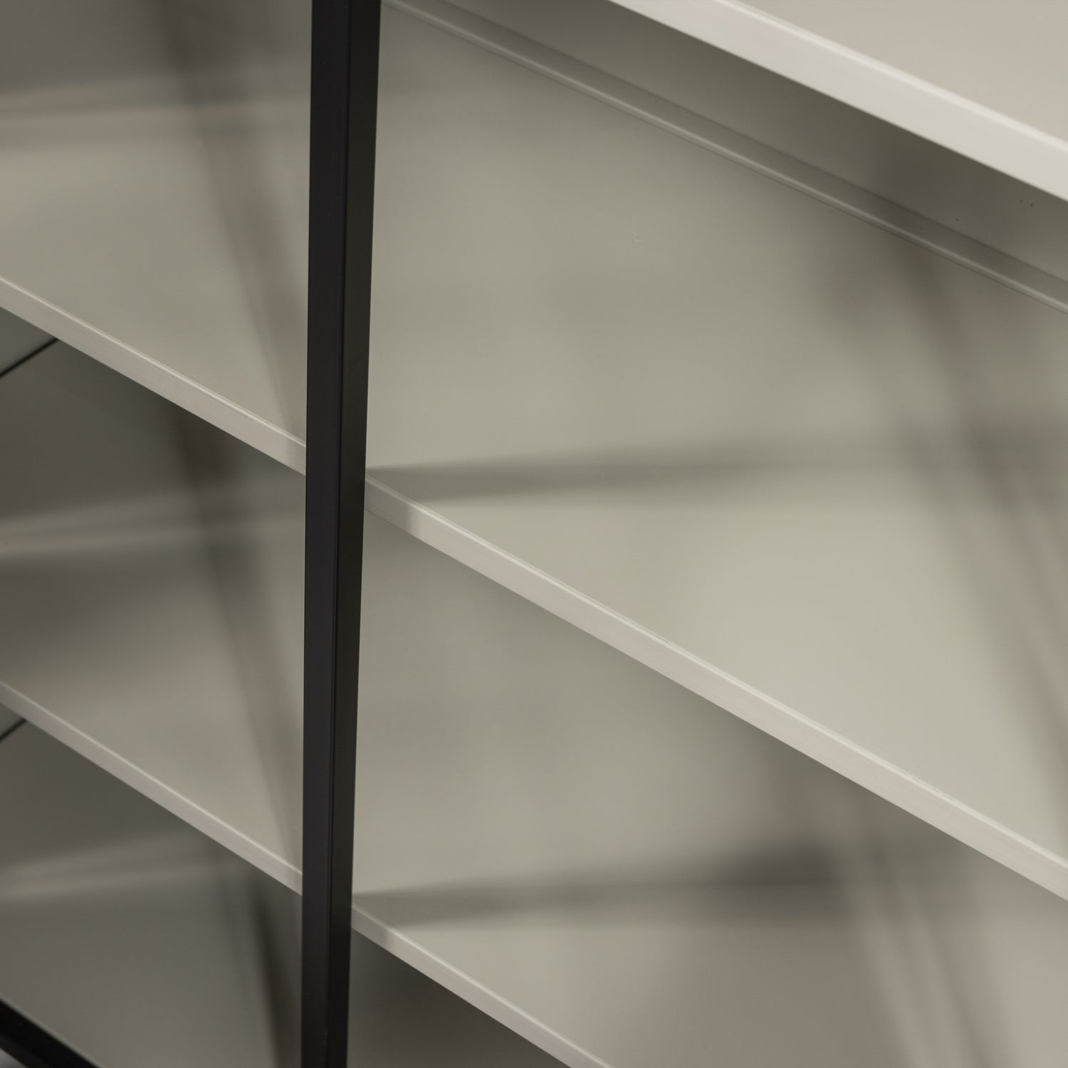 Tweedelige vitrine EXHIBIT zwart