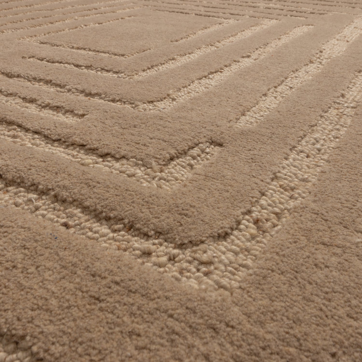 Vloerkleed ALICIA zandkleurig